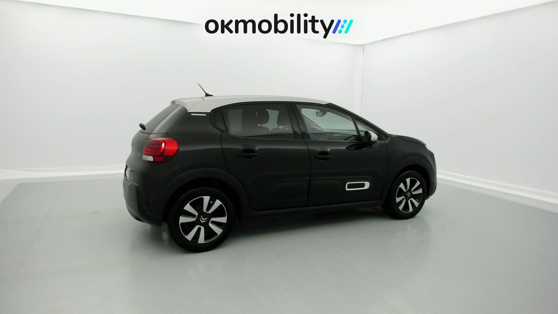 citroen c3 origin max 1.2 PURETECH 83 2024 negro perla nera / blanco 13
