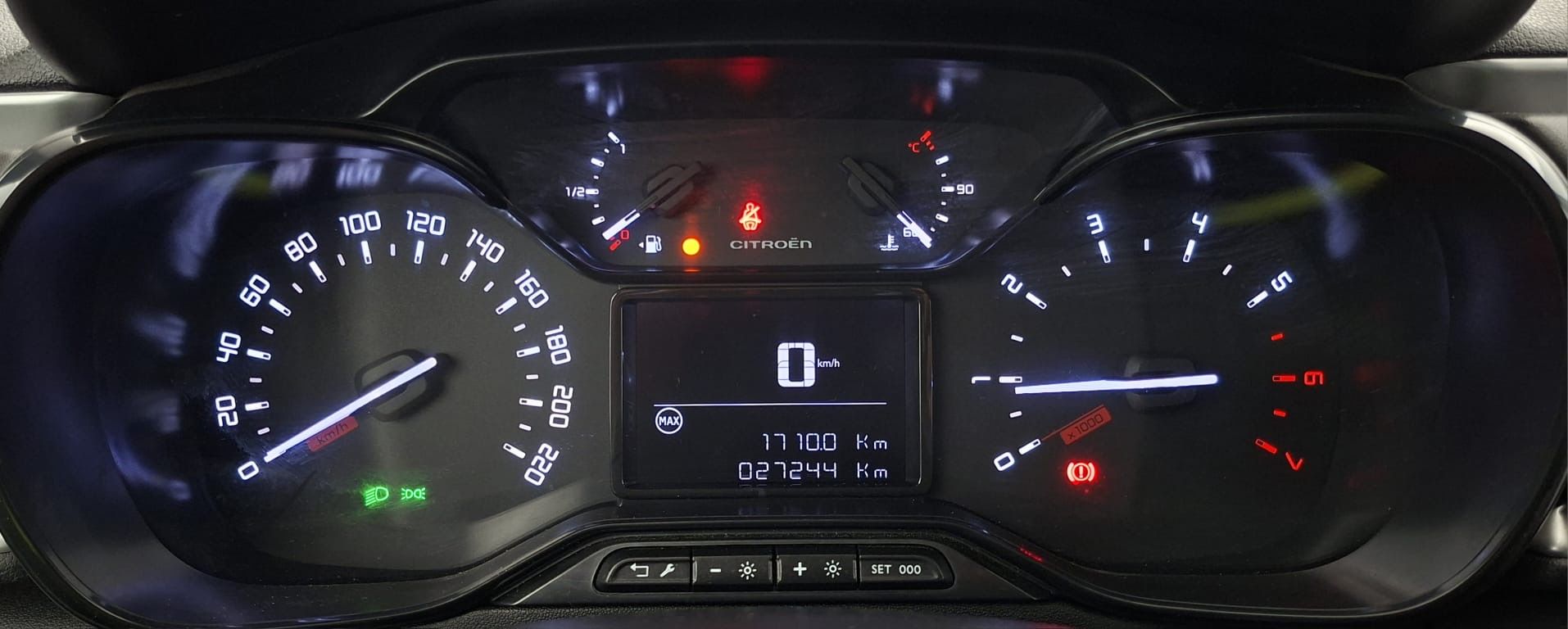 citroen c3 origin max 1.2 PURETECH 83 2024 negro perla nera / blanco 13