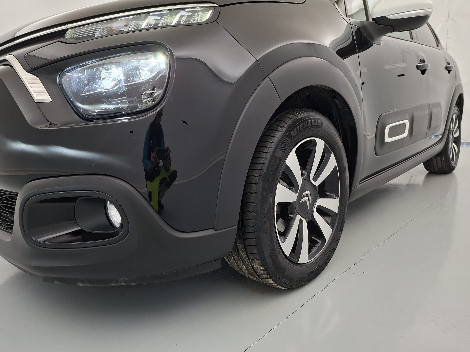 citroen c3 origin max 1.2 PURETECH 83 2024 negro perla nera / blanco 25