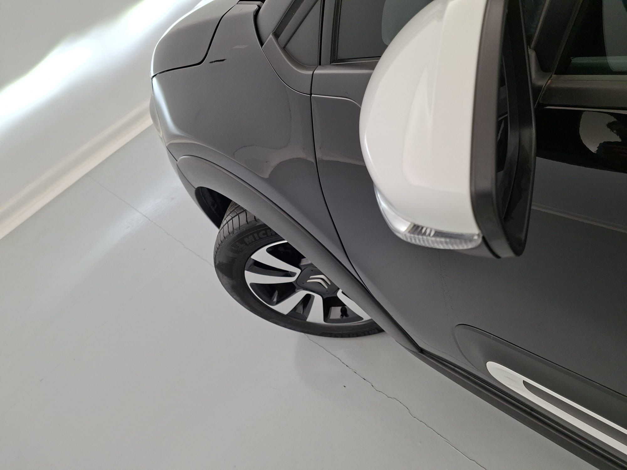 citroen c3 origin max 1.2 PURETECH 83 2024 negro perla nera / blanco 28