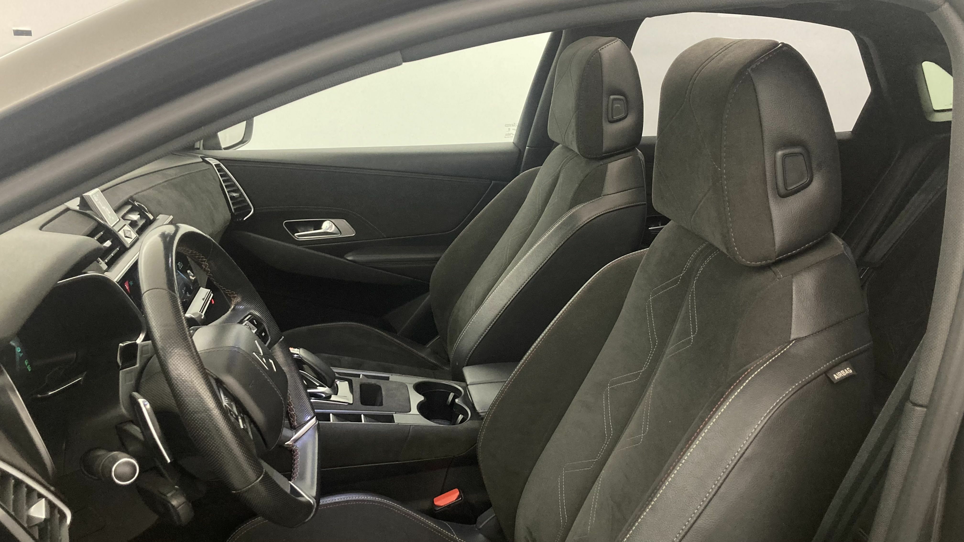 ds ds7 crossback performance line + E-TENSE 300 CA 2022 gris platino 13