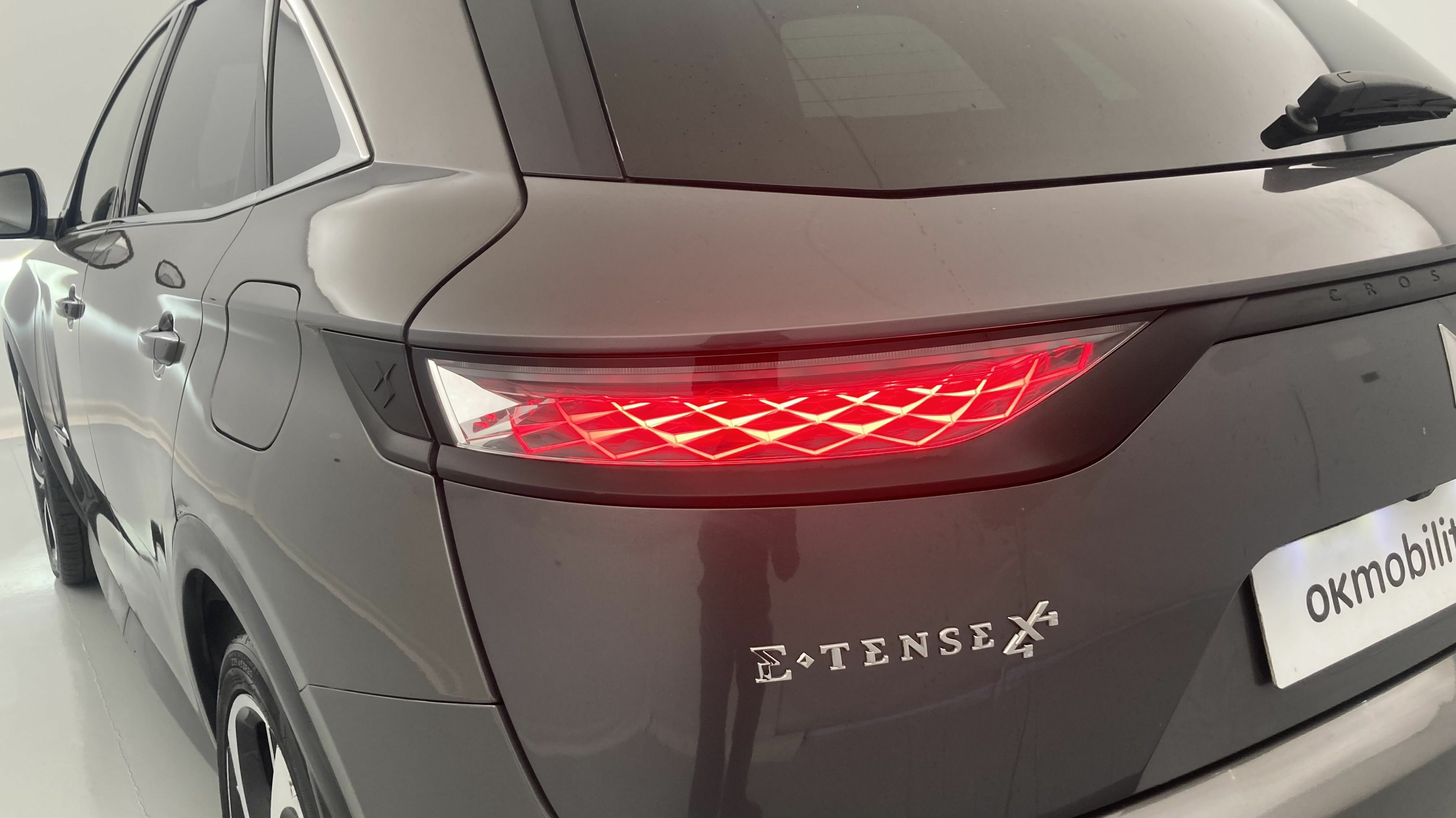 ds ds7 crossback performance line + E-TENSE 300 CA 2022 gris platino 29