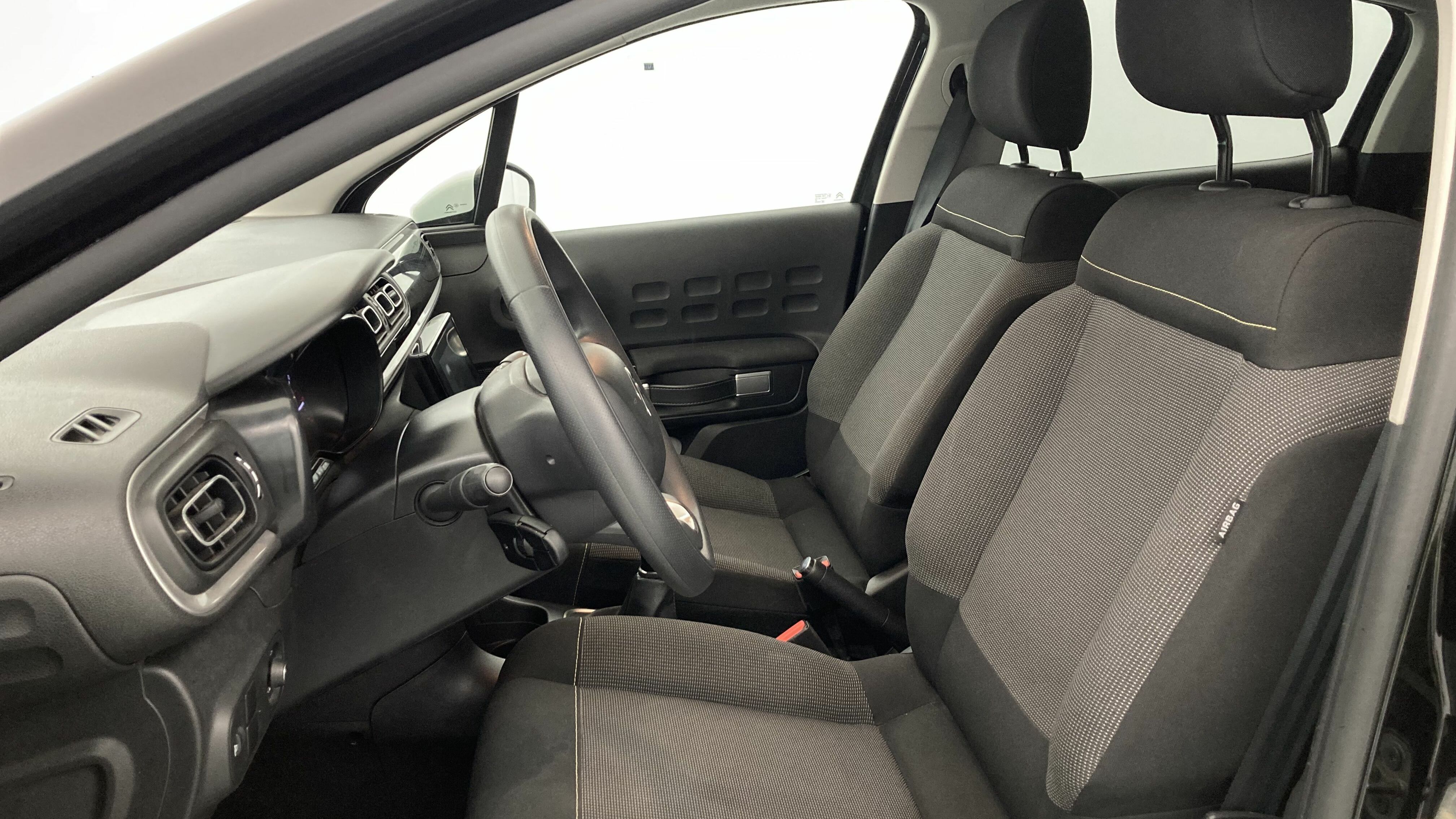 citroen c3 origin max 1.2 PURETECH 83 2024 negro perla nera / blanco 14