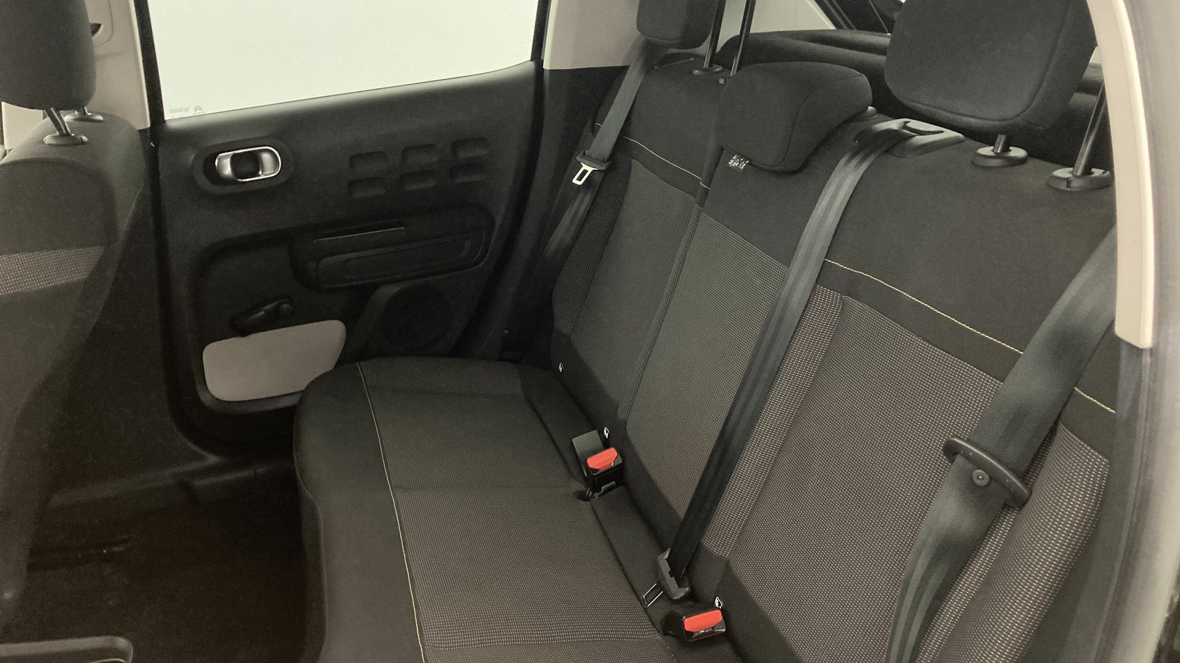 citroen c3 origin max 1.2 PURETECH 83 2024 negro perla nera / blanco 21