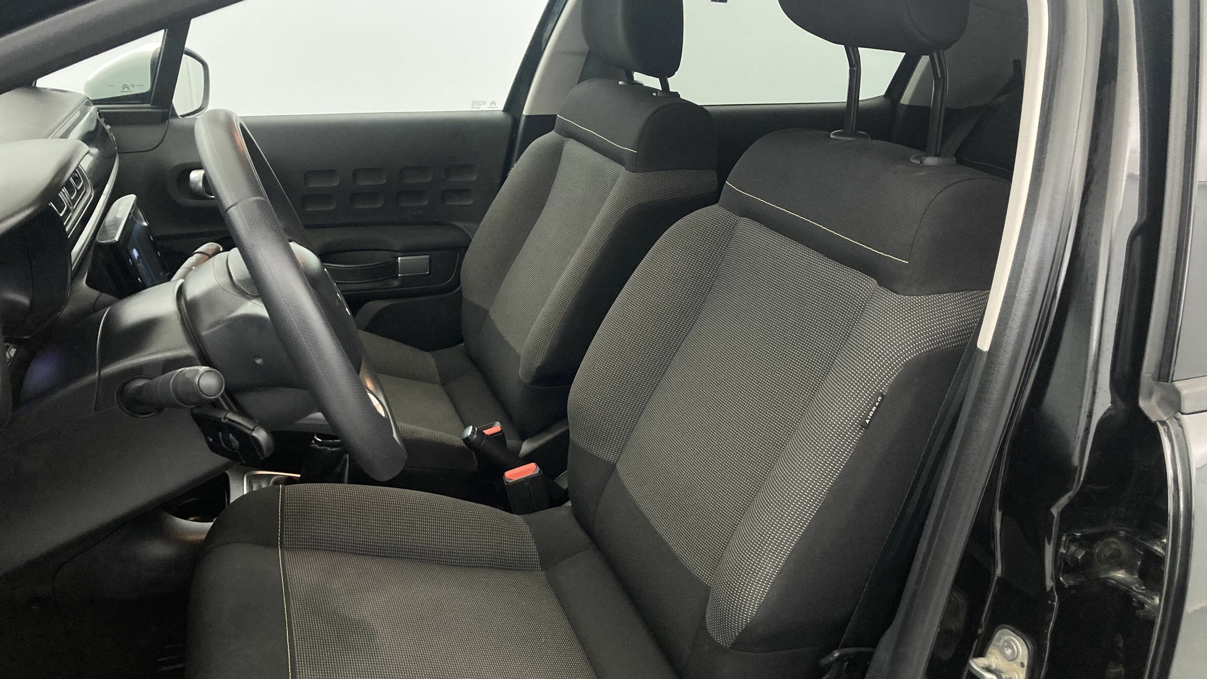 citroen c3 origin max 1.2 PURETECH 83 2024 negro perla nera / blanco 13