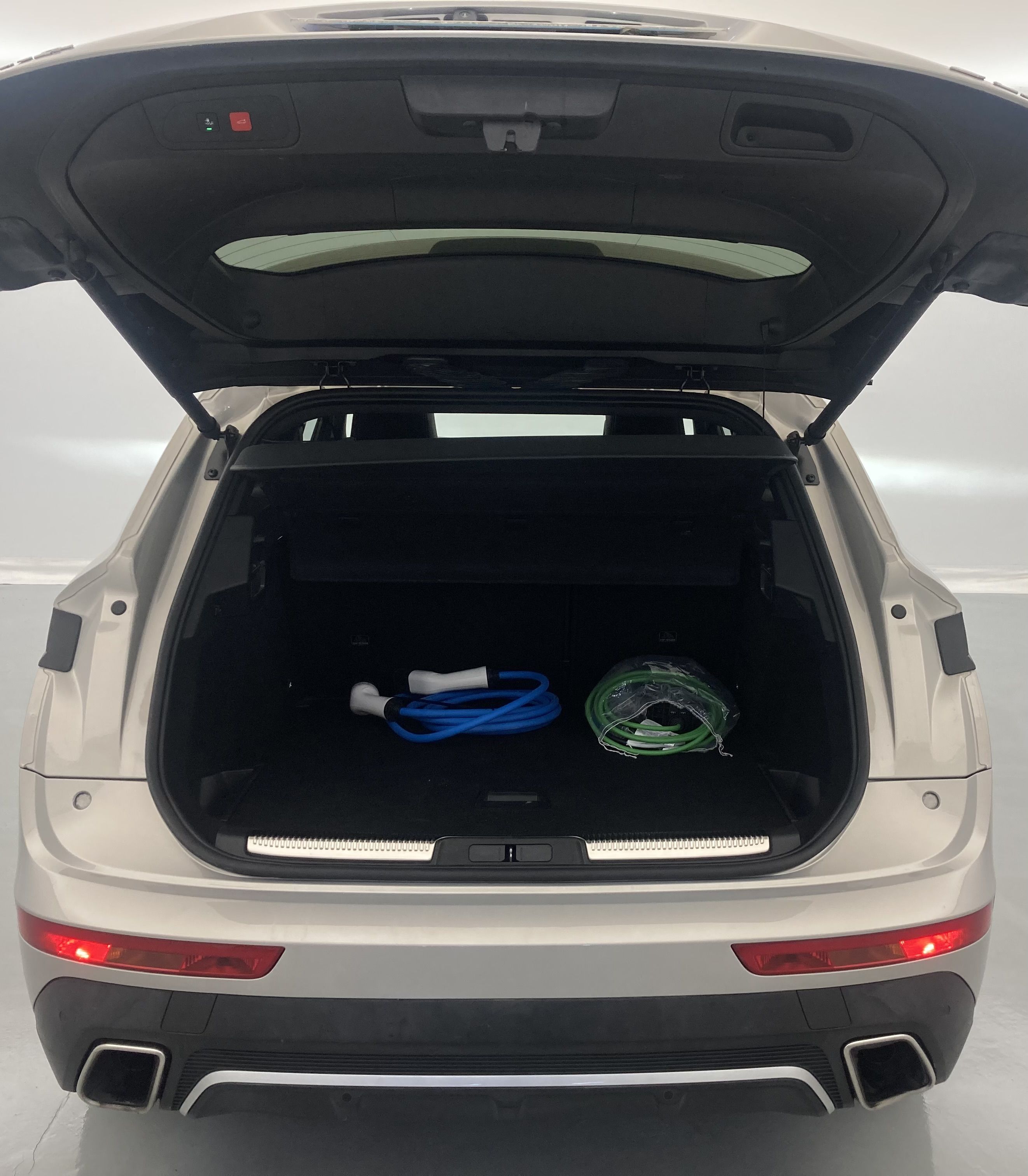 ds ds7 crossback performance line + E-TENSE 300 CA 2022 crystal pearl 19