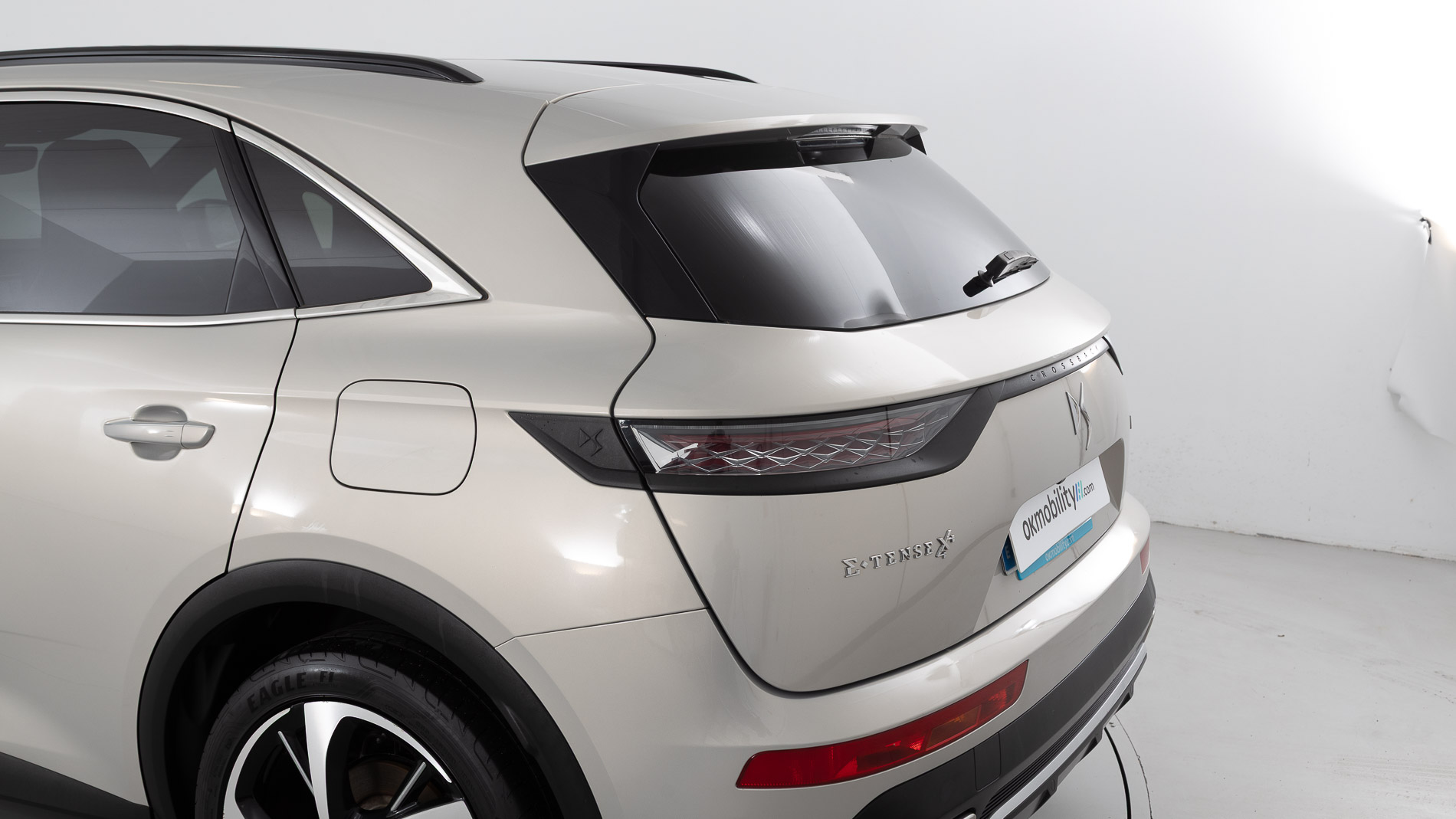 ds ds7 crossback performance line + E-TENSE 300 CA 2022 crystal pearl 38