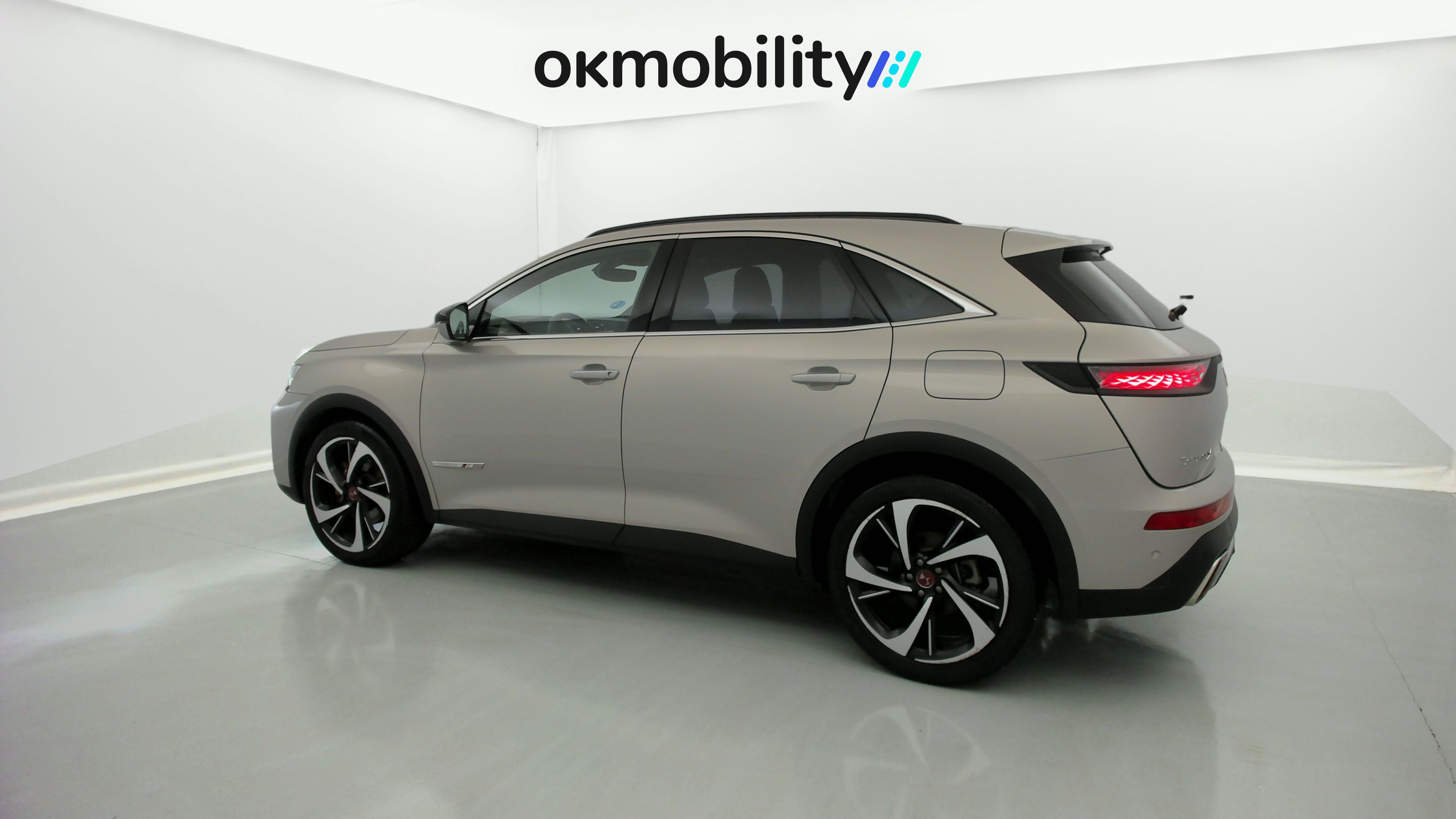 ds ds7 crossback performance line + E-TENSE 300 CA 2022 crystal pearl 8