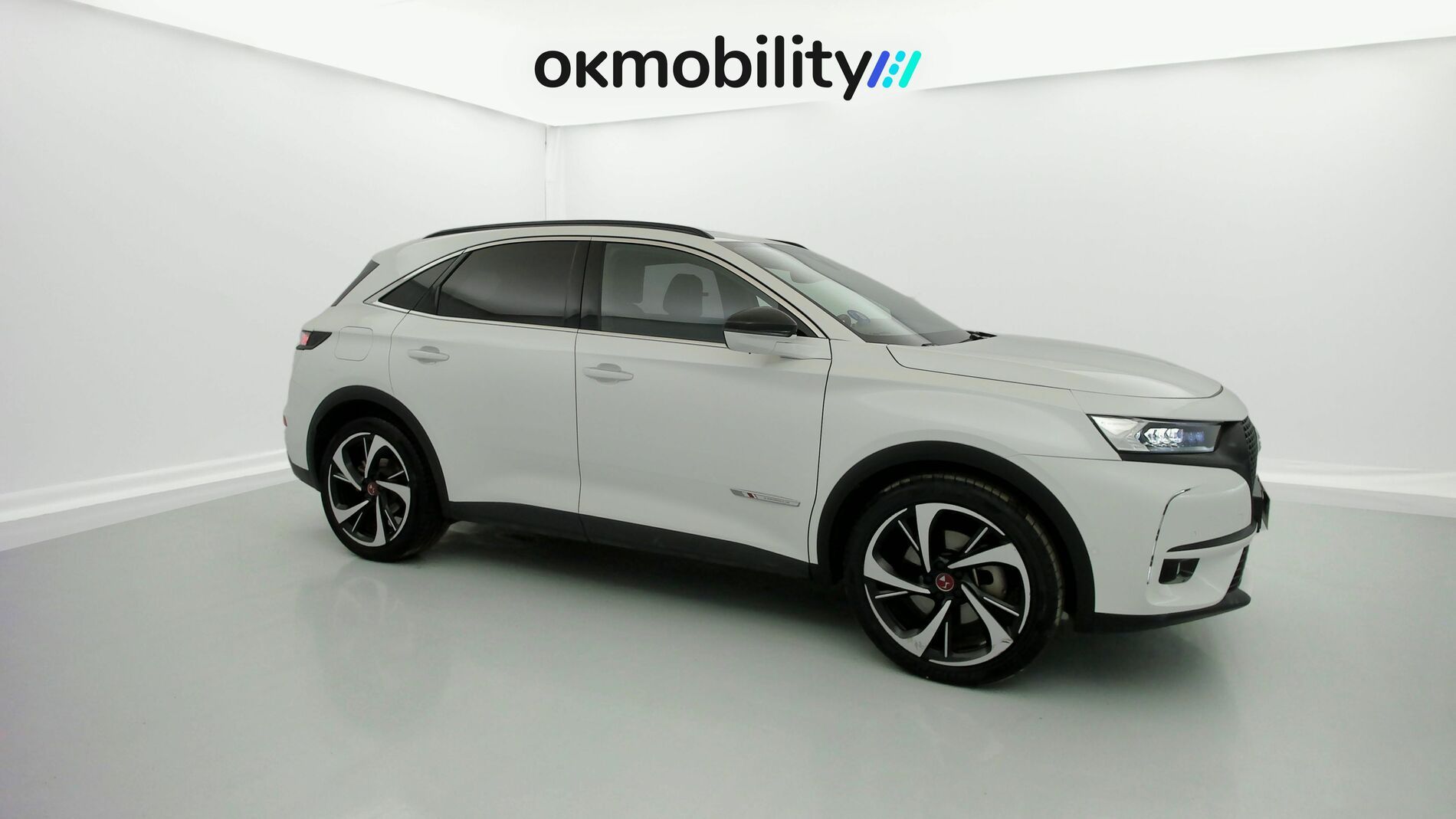 ds ds7 crossback performance line + E-TENSE 300 CA 2022 blanco nacarado 2