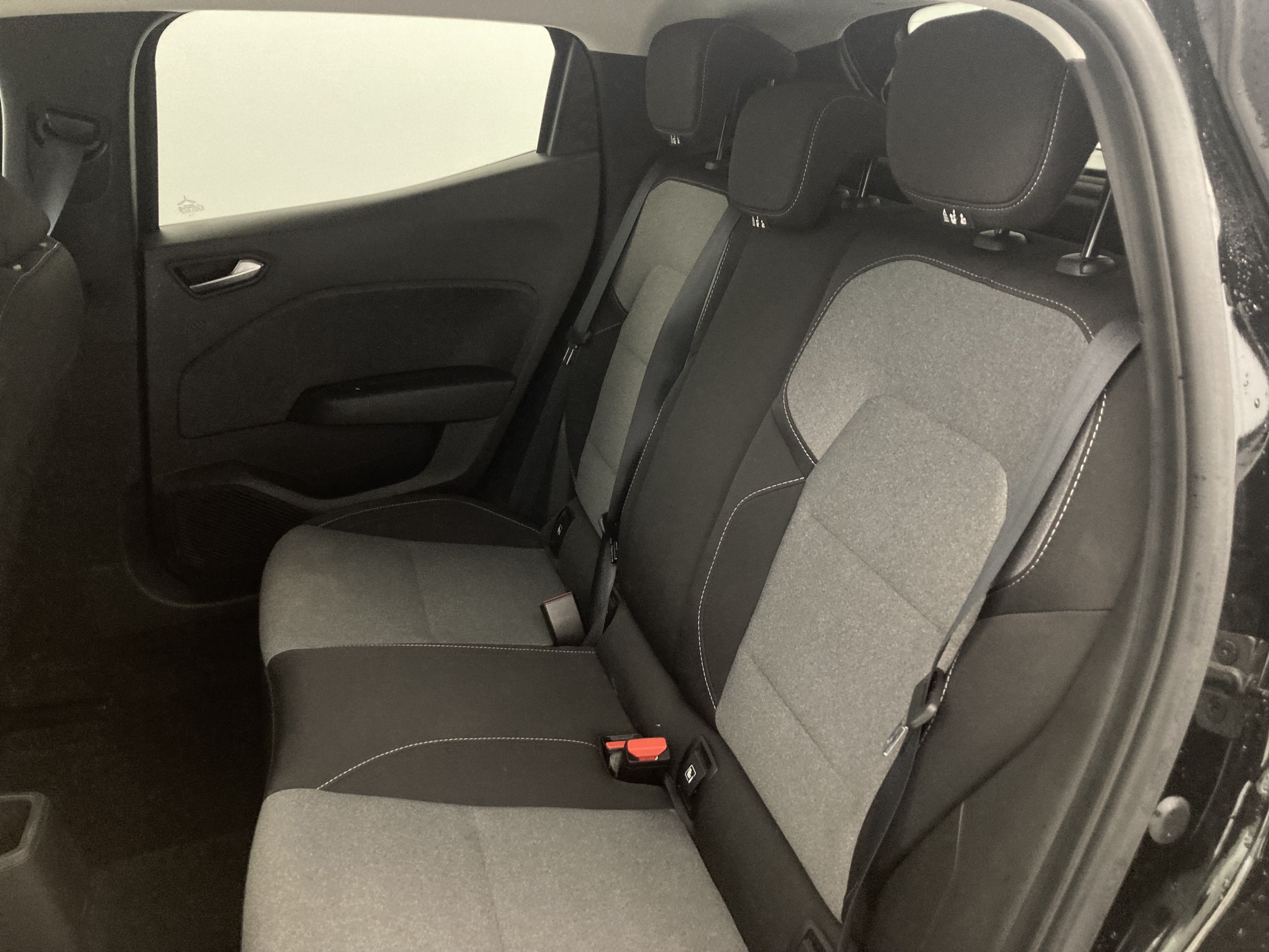 renault clio evolution 1.5 DCI 100 2025 negro brillante 21