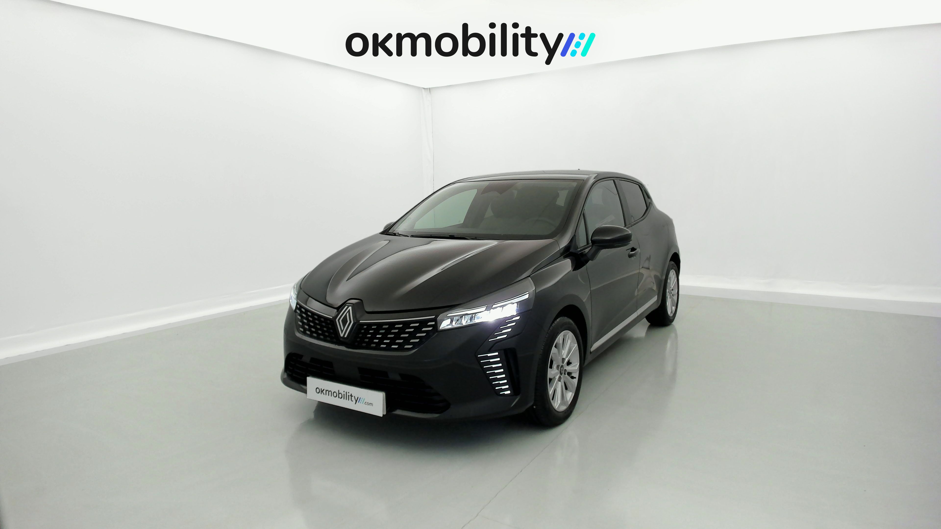 renault clio evolution 1.5 DCI 100 2025 negro brillante 4