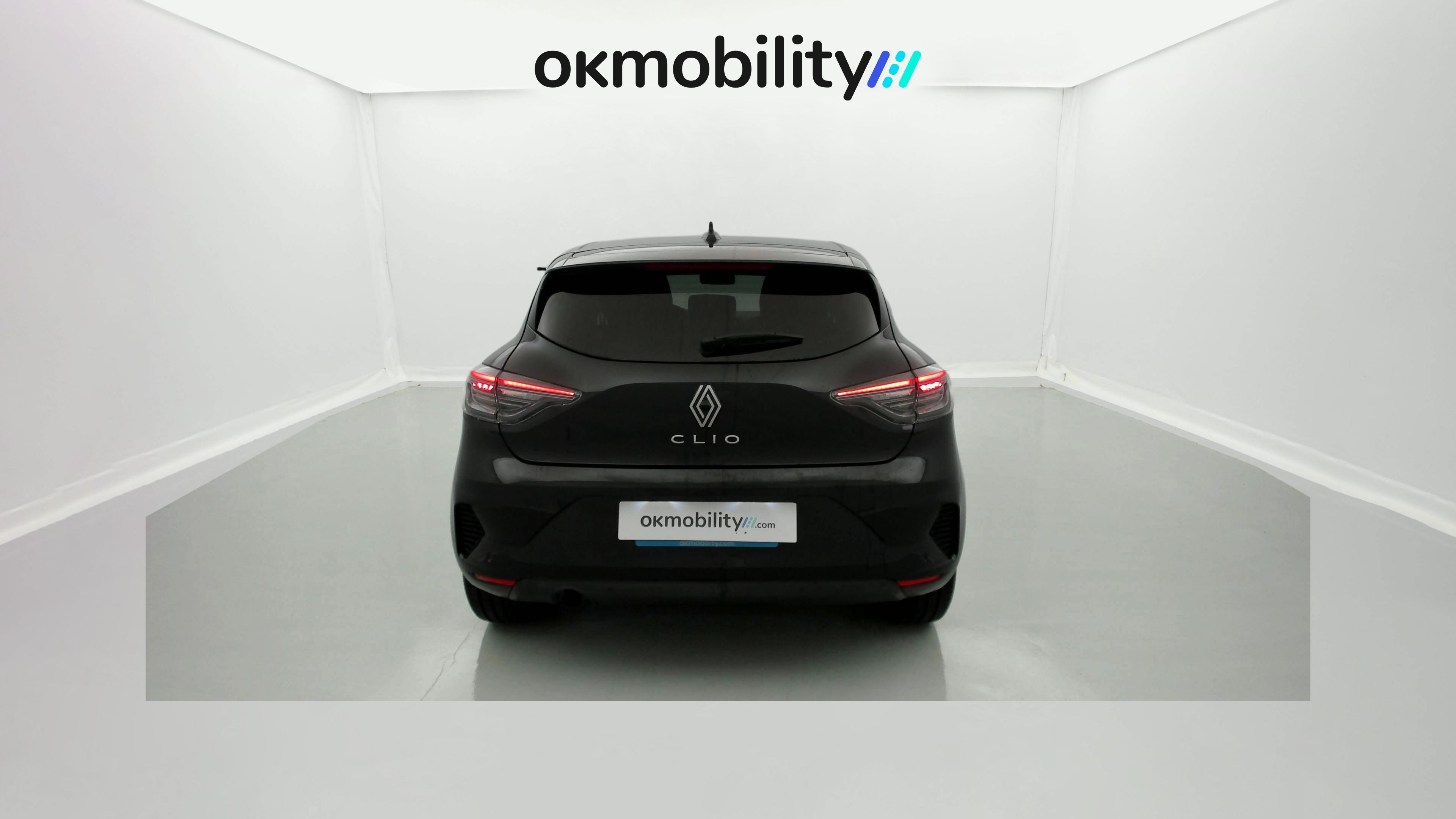 renault clio evolution 1.5 DCI 100 2025 negro brillante 10