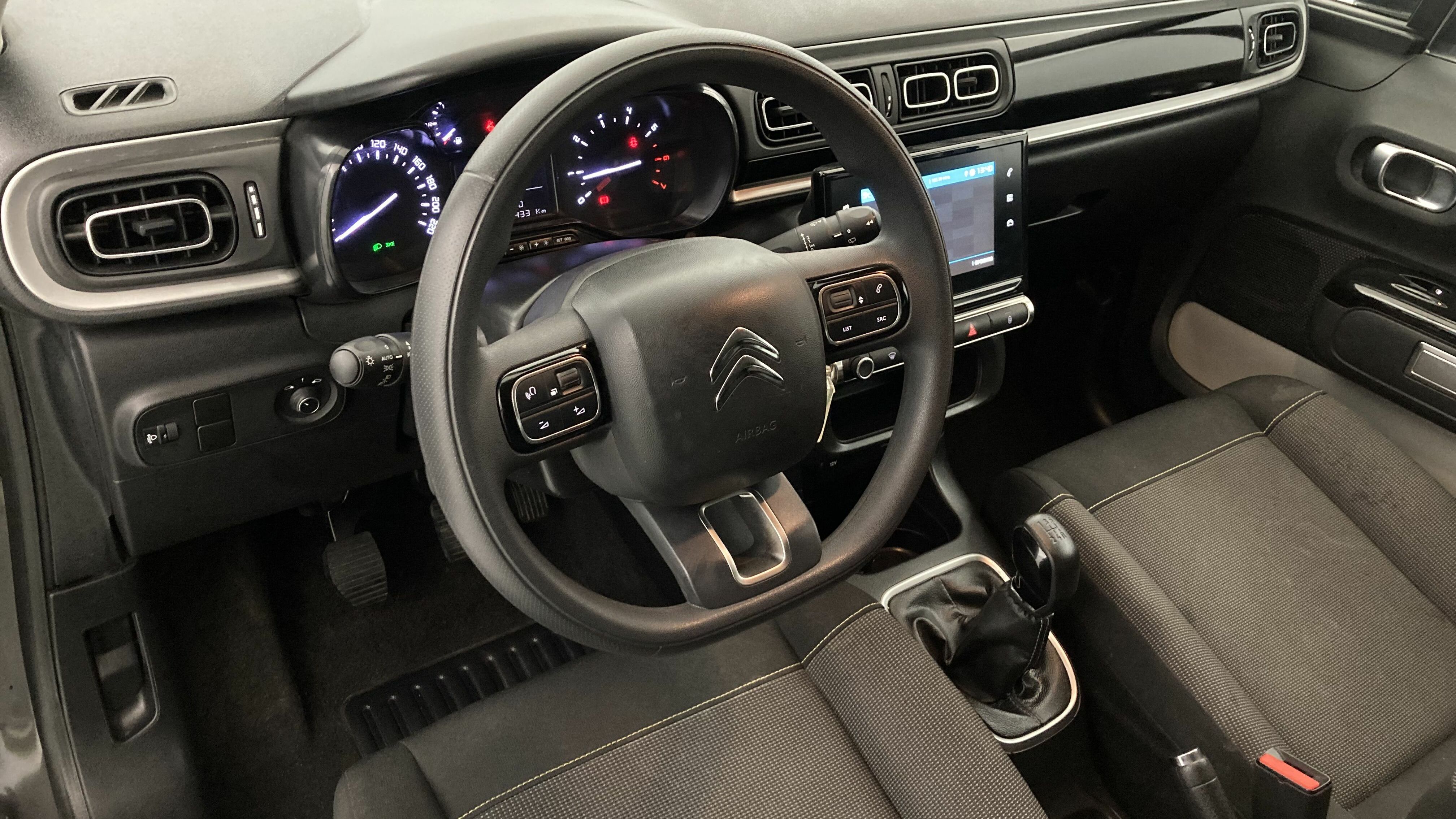 citroen c3 origin max 1.2 PURETECH 83 2024 gris platino / negro 14