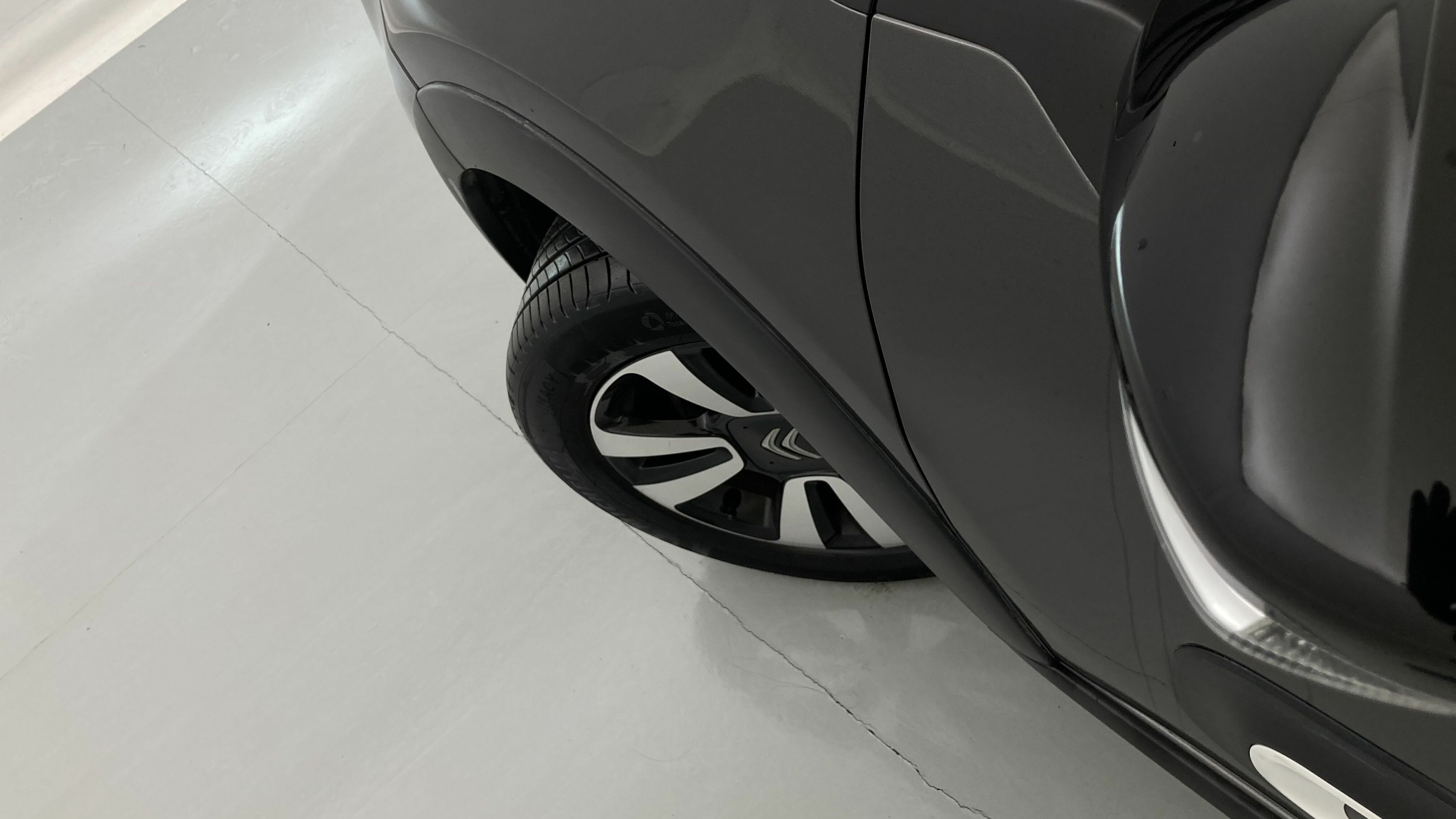 citroen c3 origin max 1.2 PURETECH 83 2024 gris platino / negro 27