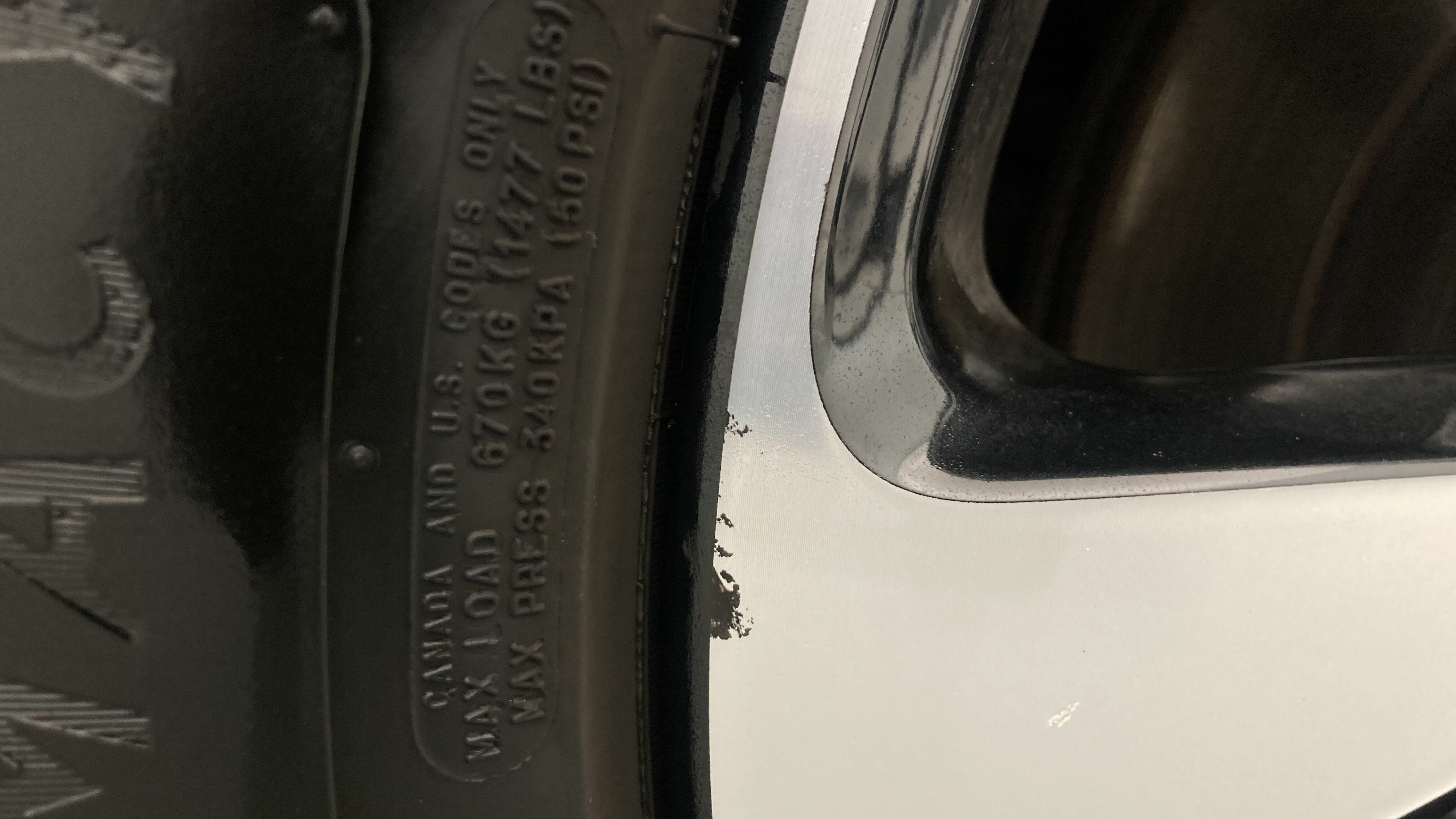 citroen c3 origin max 1.2 PURETECH 83 2024 negro perla nera / blanco 31