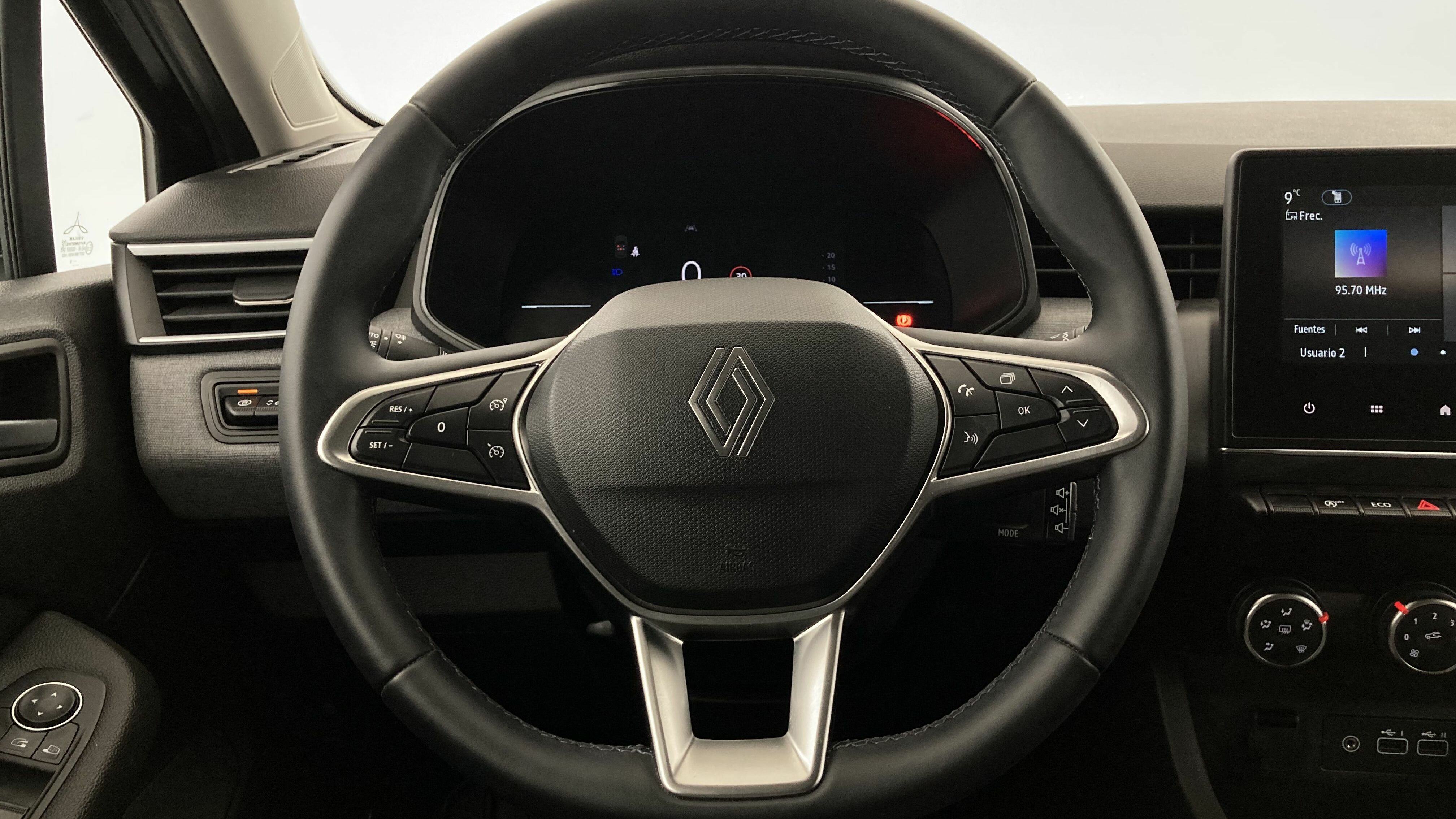 renault clio evolution 1.5 DCI 100 2025 negro brillante 17