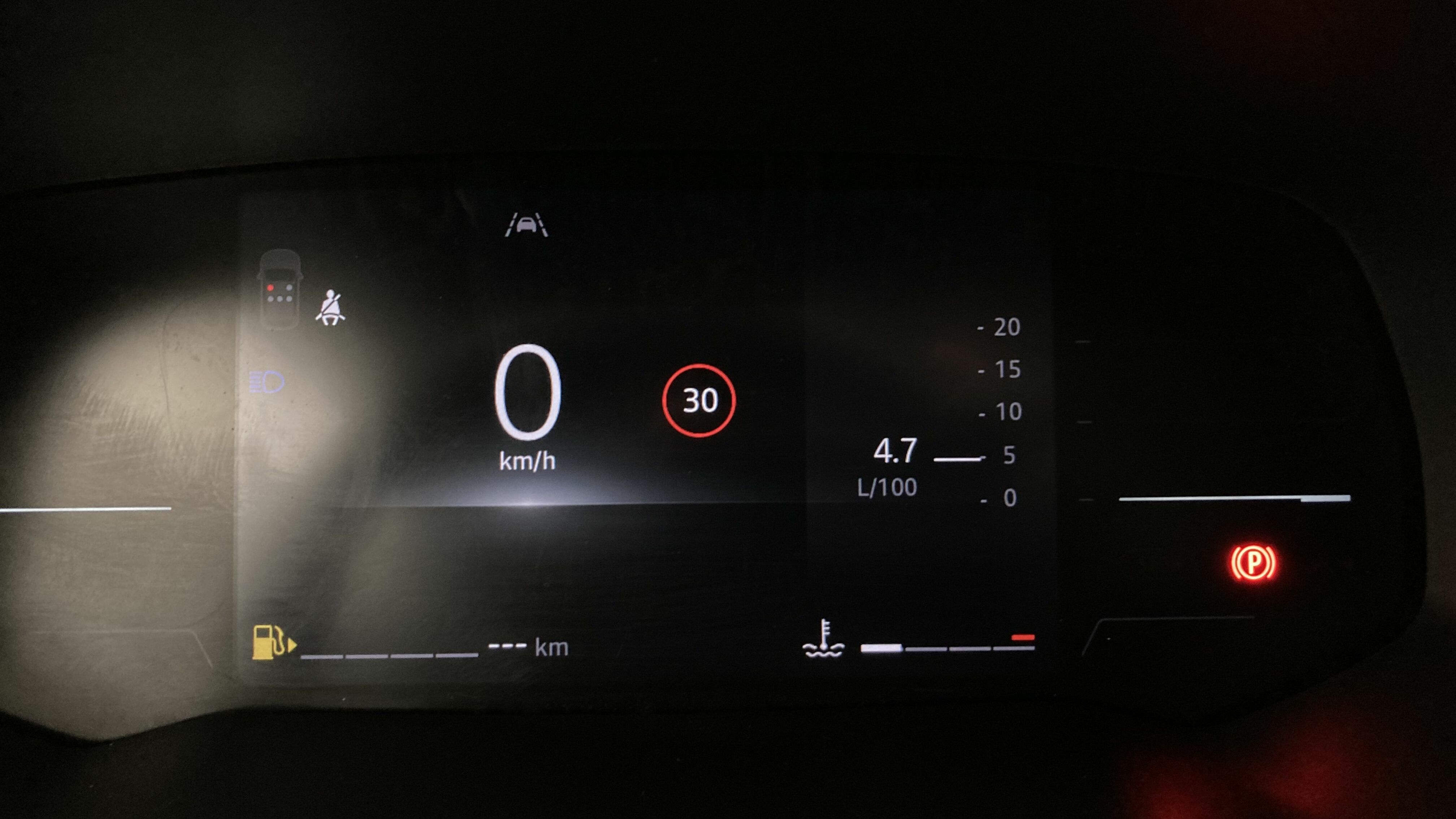 renault clio evolution 1.5 DCI 100 2025 negro brillante 18