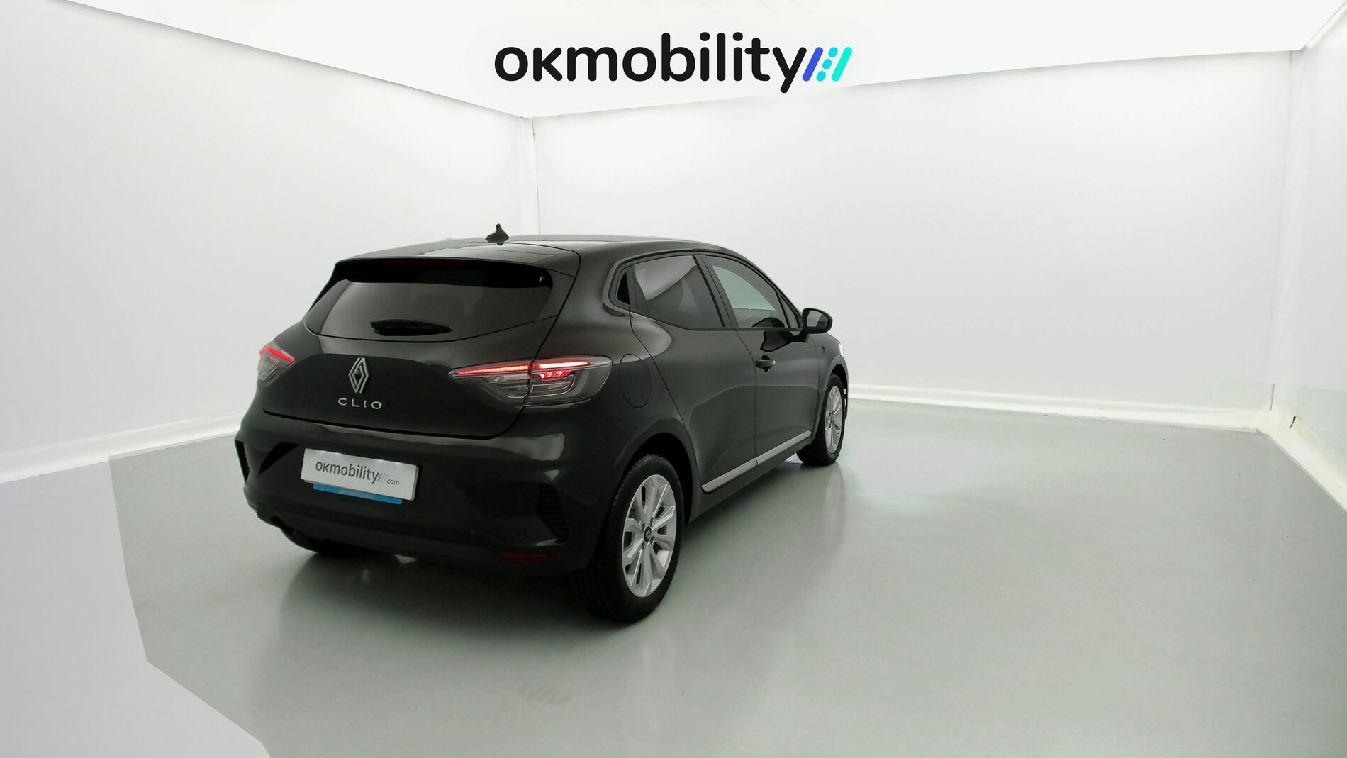 renault clio evolution 1.5 DCI 100 2025 negro brillante 11