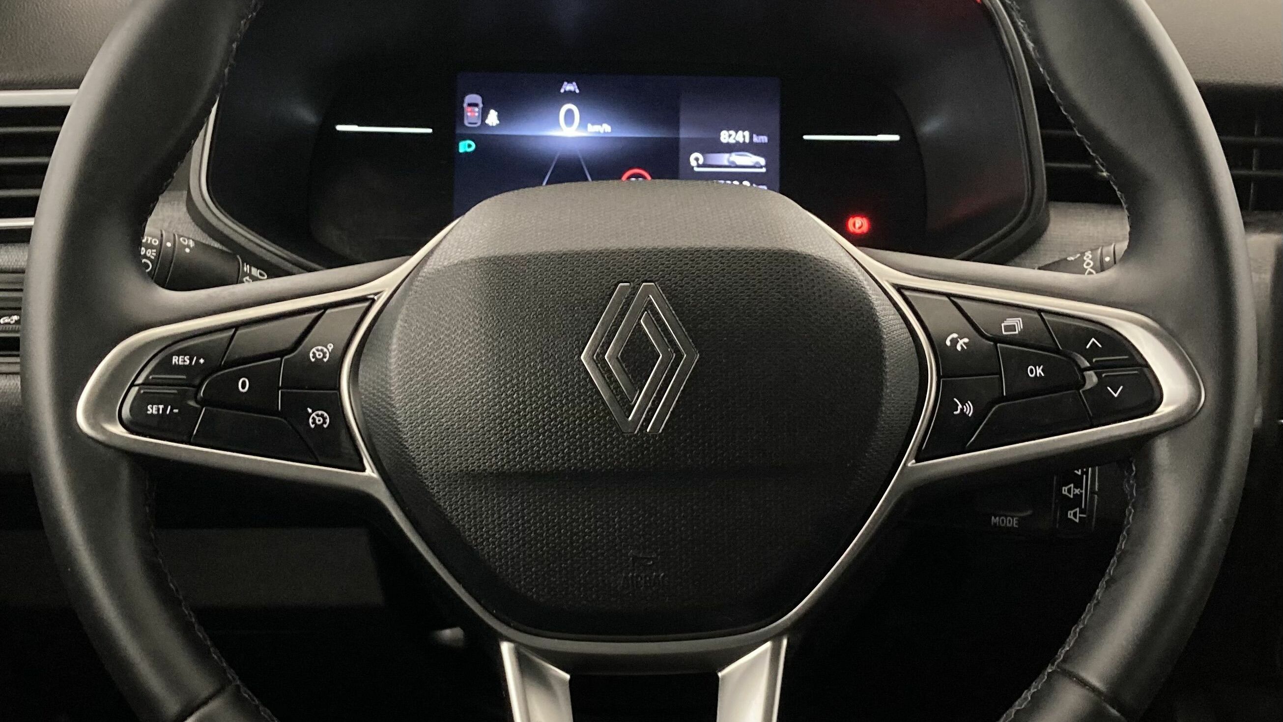 renault clio evolution 1.5 DCI 100 2025 negro brillante 16