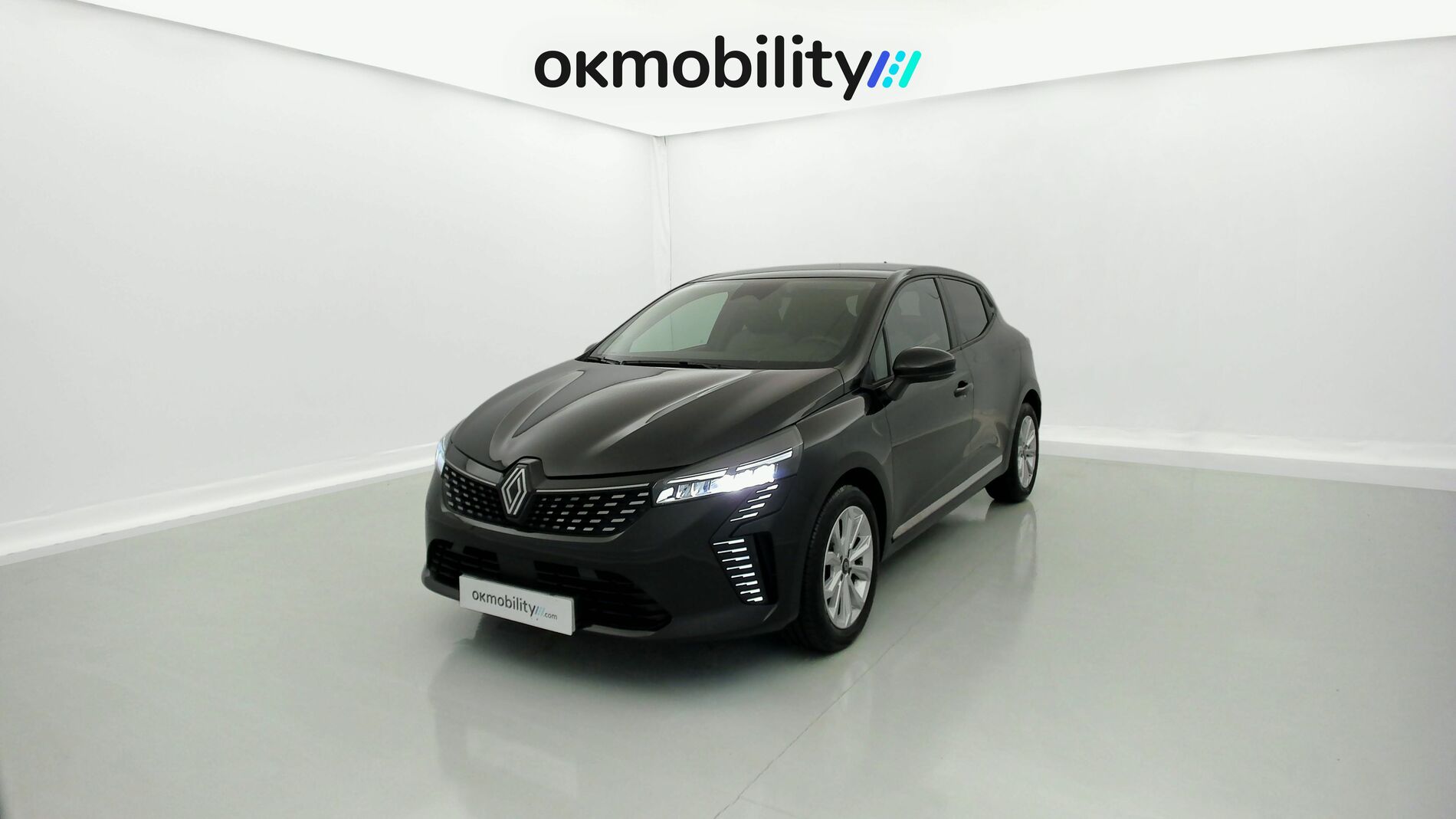 renault clio evolution 1.5 DCI 100 2025 negro brillante 1