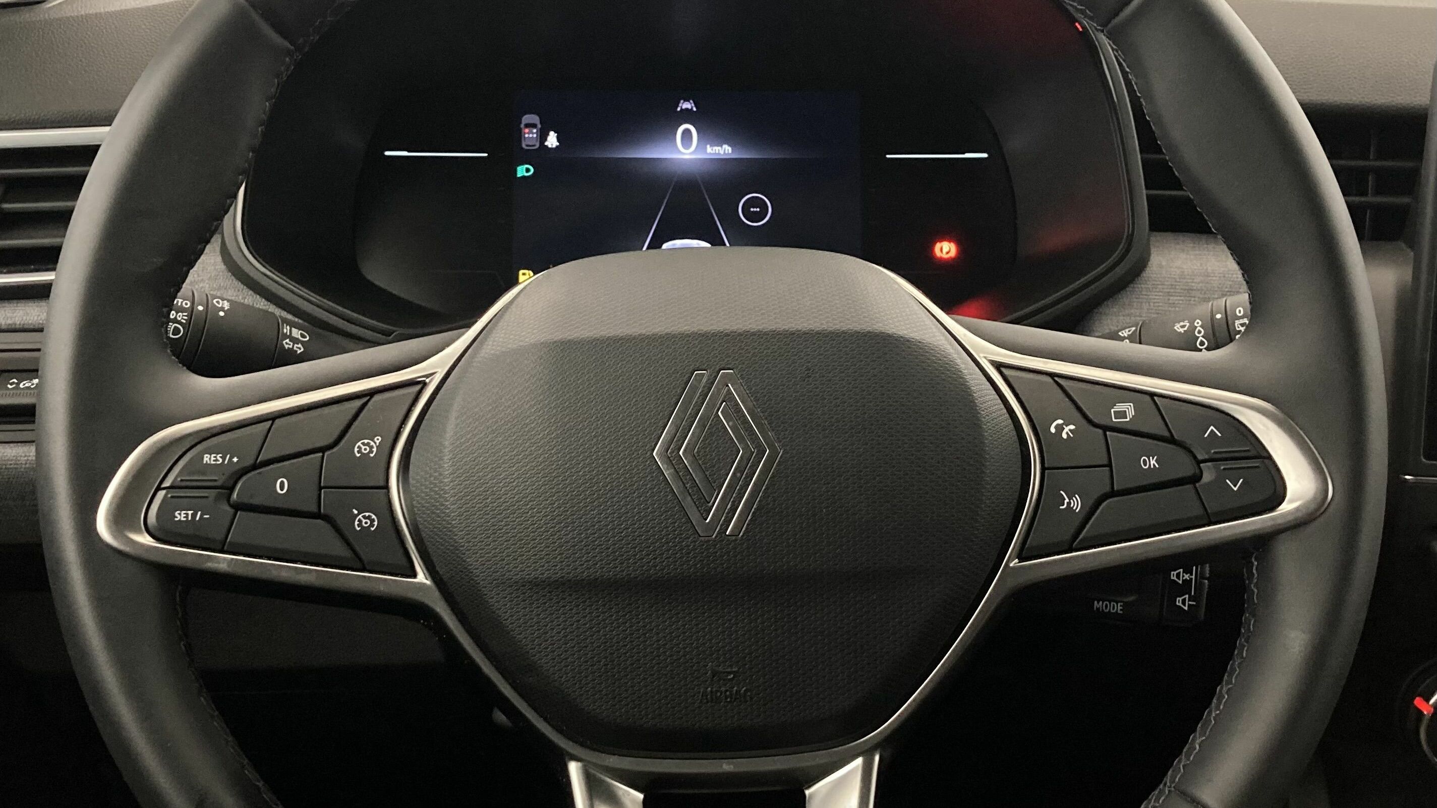 renault clio evolution 1.5 DCI 100 2025 negro brillante 16