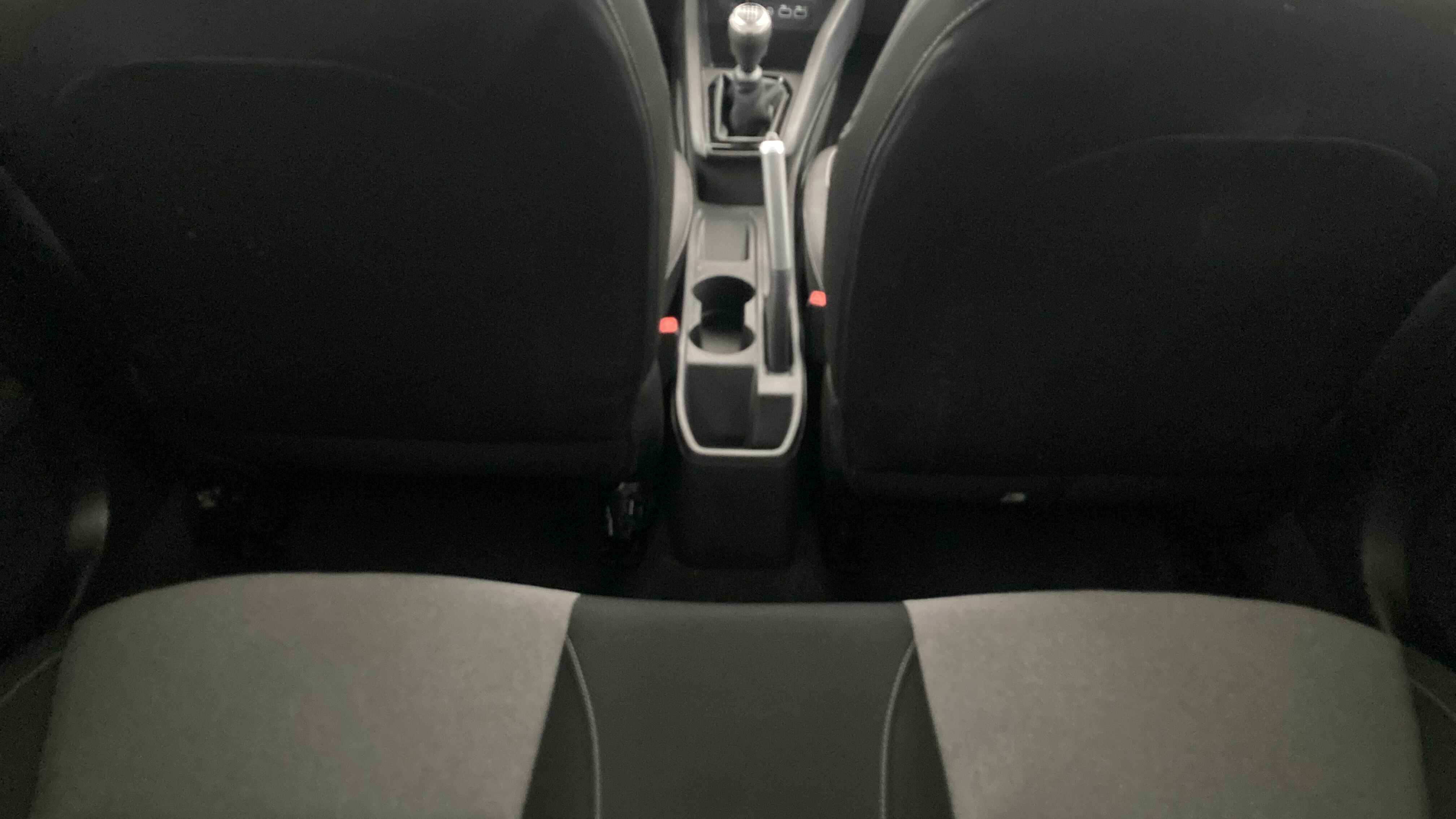 renault clio evolution 1.5 DCI 100 2025 negro brillante 21