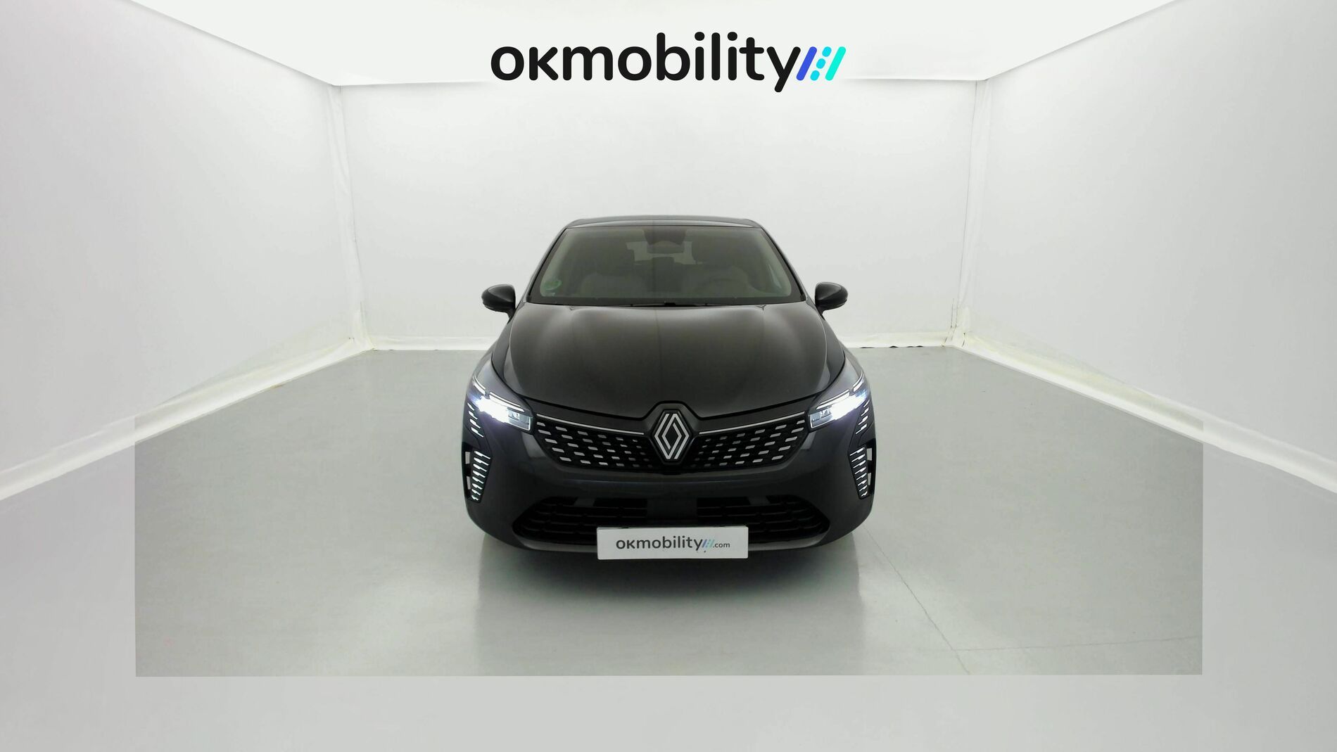renault clio evolution 1.5 DCI 100 2025 negro brillante 3