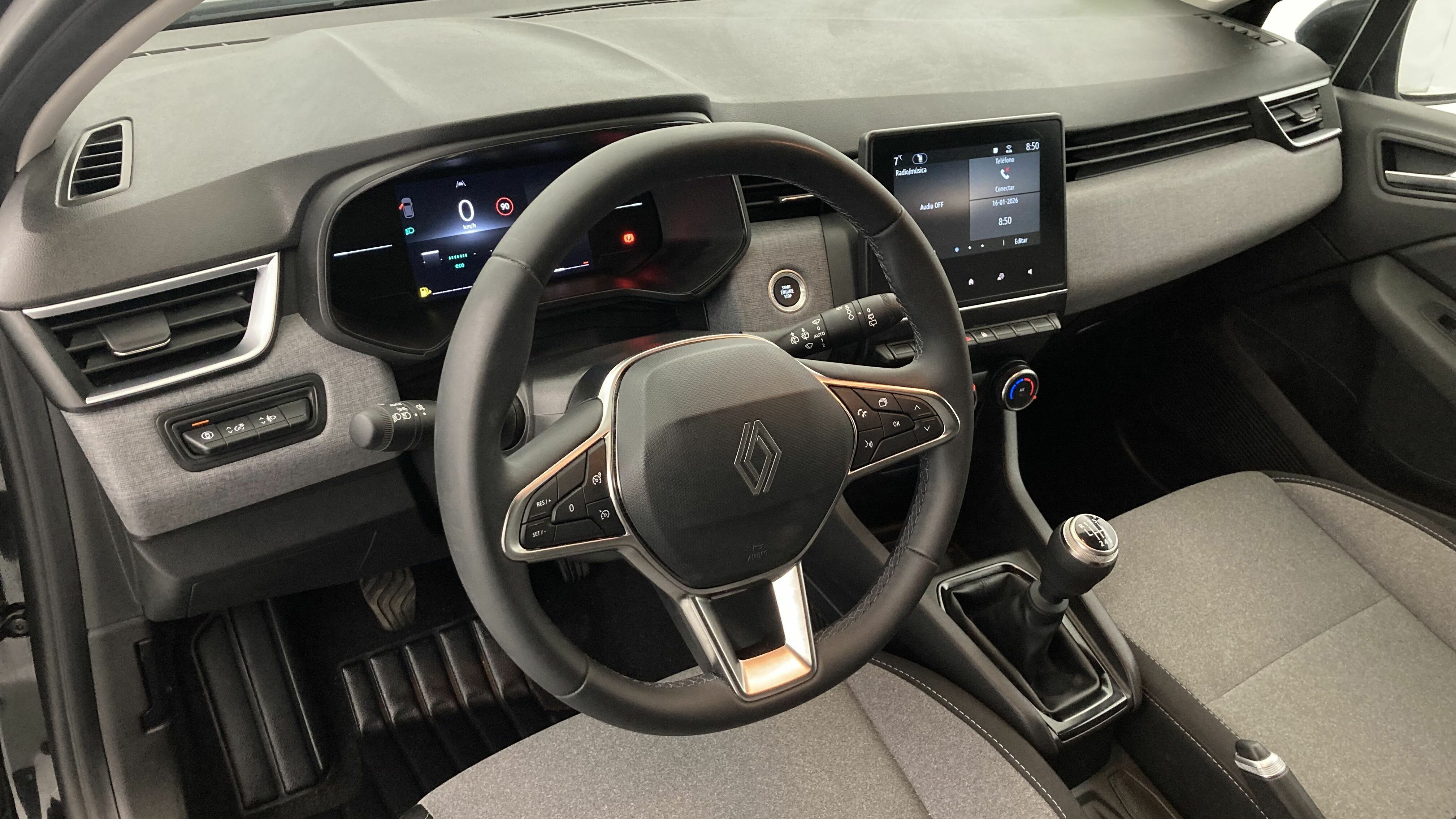 renault clio evolution 1.5 DCI 100 2025 negro brillante 14