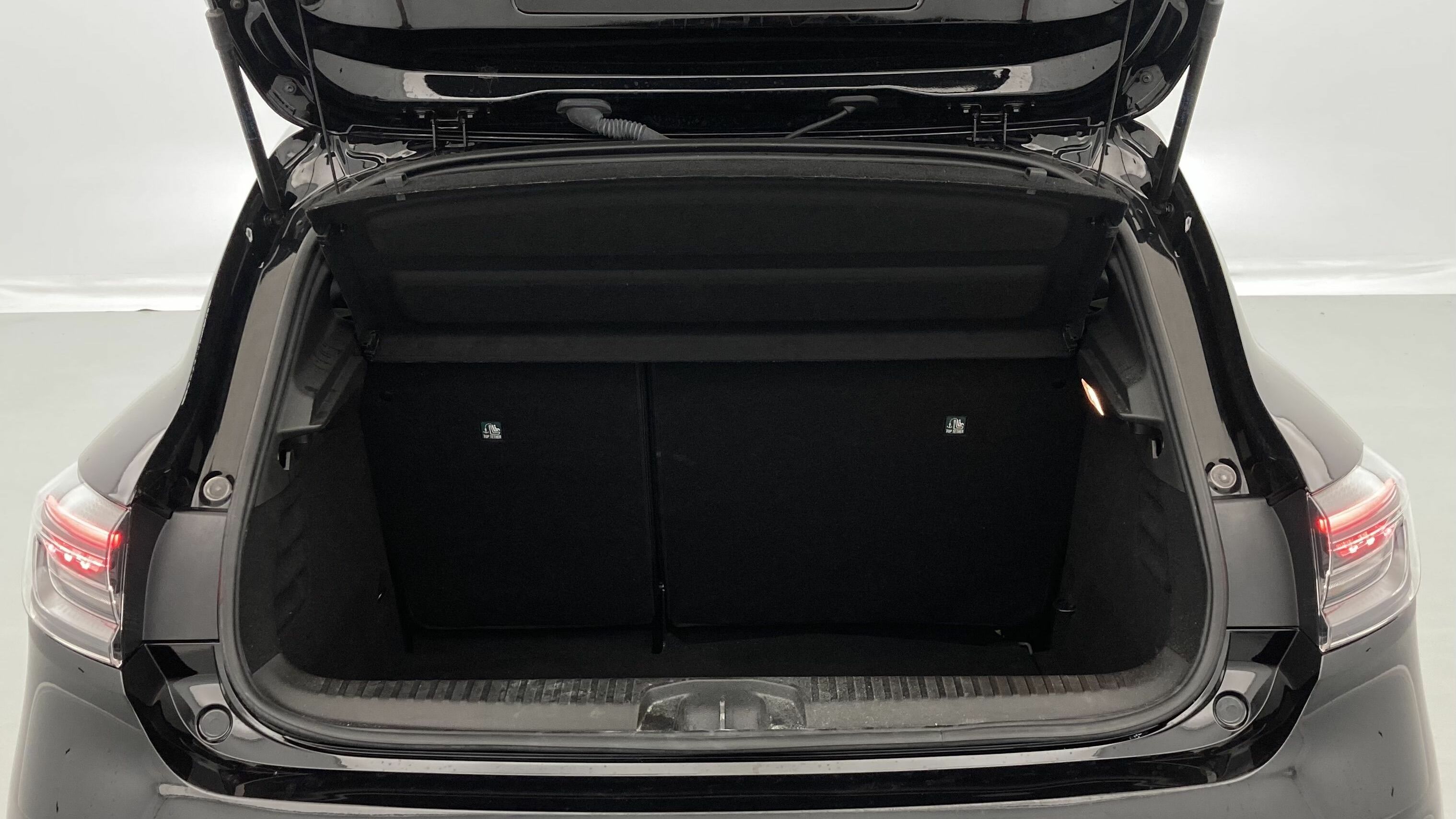 renault clio evolution 1.5 DCI 100 2025 negro brillante 23