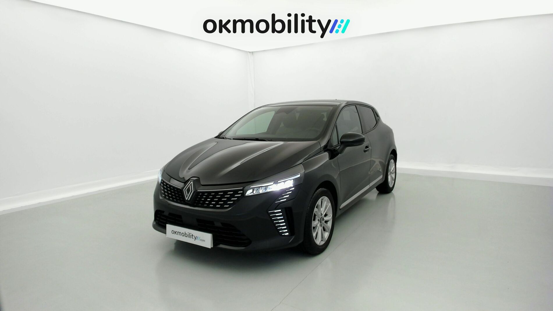 renault clio evolution 1.5 DCI 100 2025 negro brillante 1