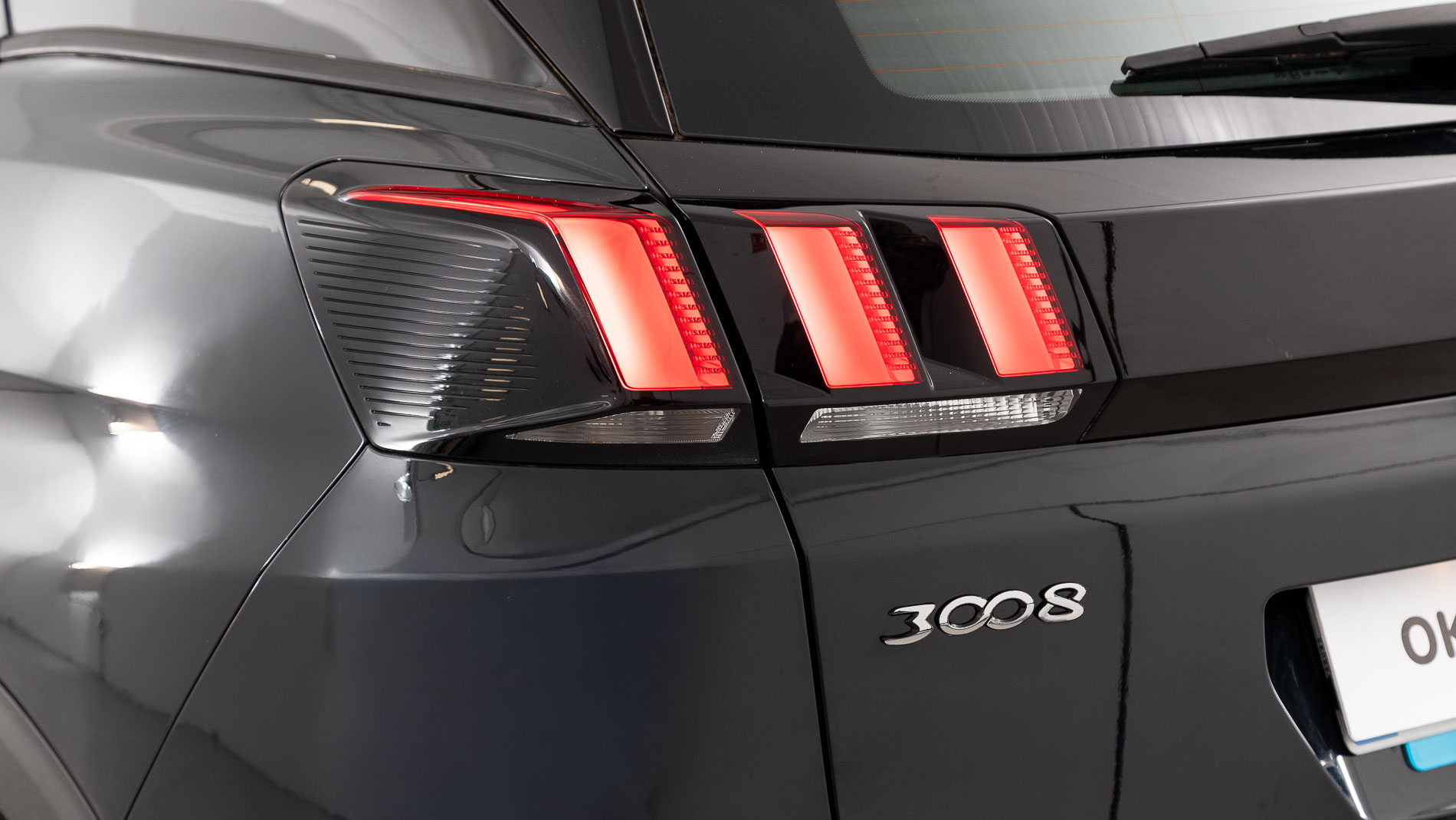 peugeot 3008 active 1.2 PURETECH 130 2018 gris 32