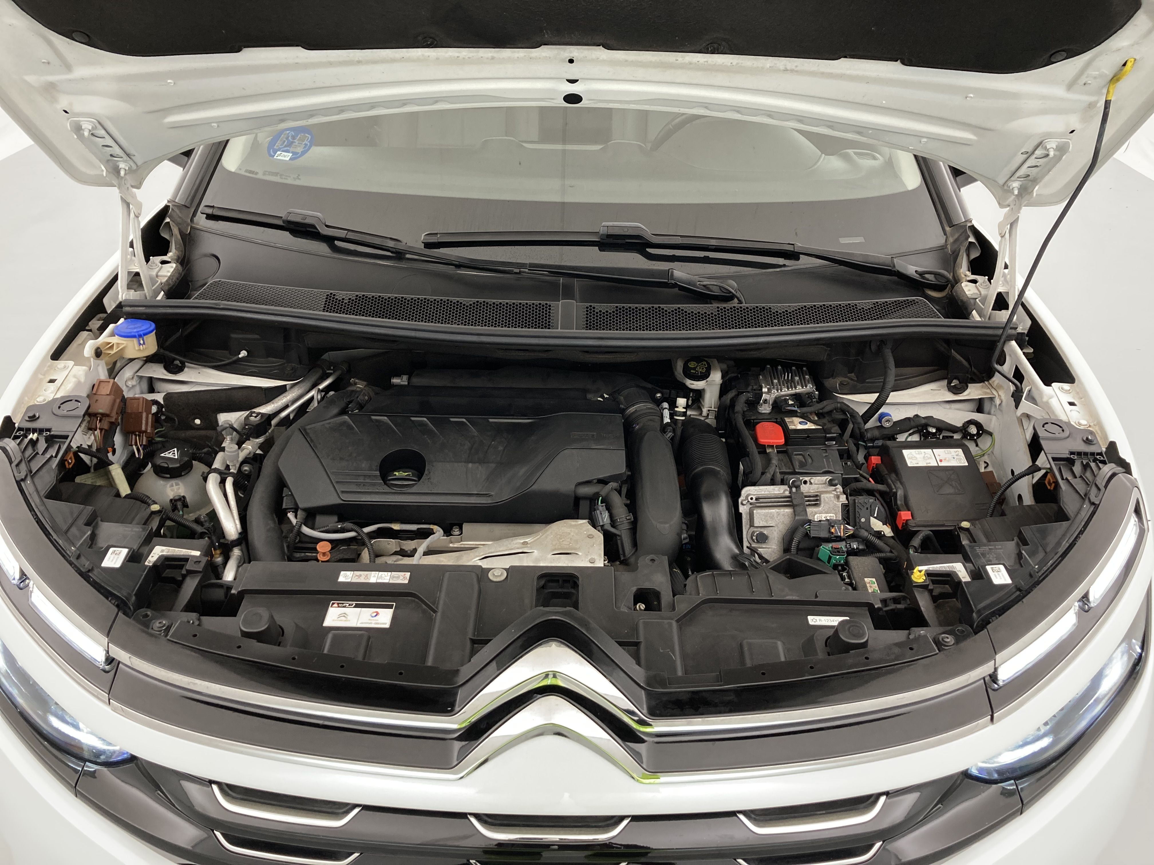 citroen c5 aircross shine 1.6 PURETECH HYBRID 225 E-EAT 2022 blanco nacarado / negro 22