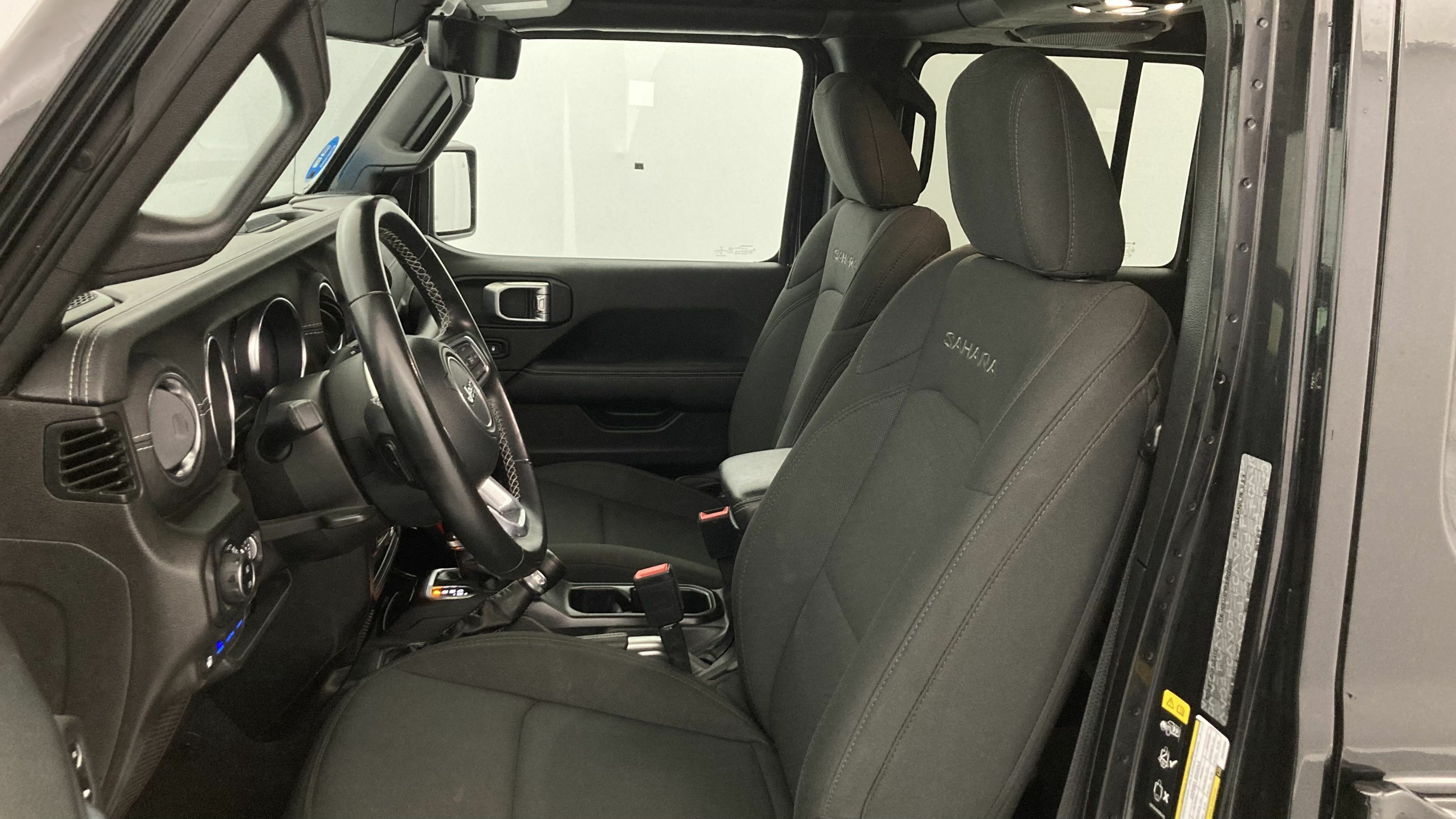 jeep wrangler sahara 2.0 PHEV 380 8ATX 2022 negro 14