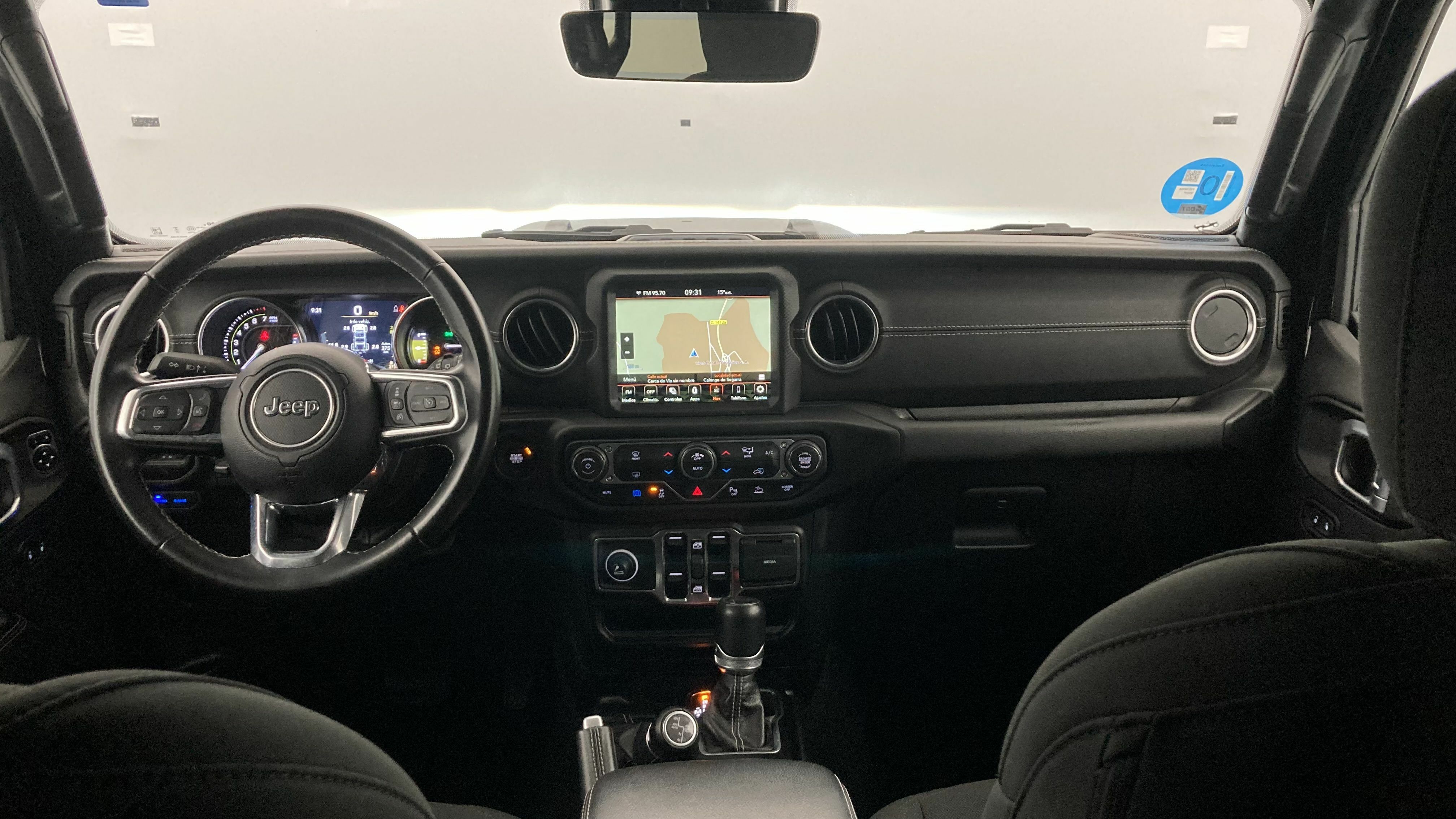 jeep wrangler sahara 2.0 PHEV 380 8ATX 2022 negro 16