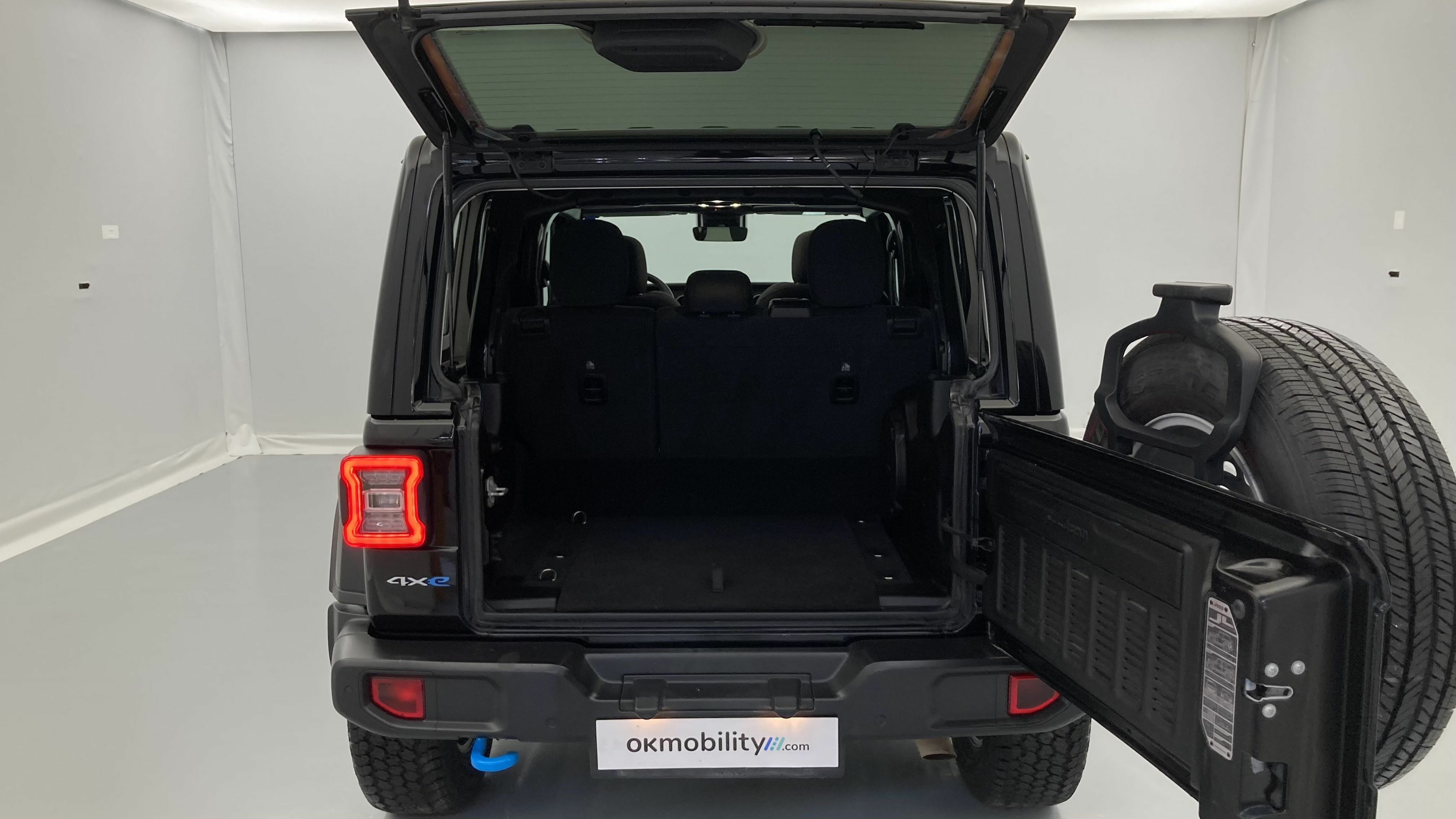jeep wrangler sahara 2.0 PHEV 380 8ATX 2022 negro 24