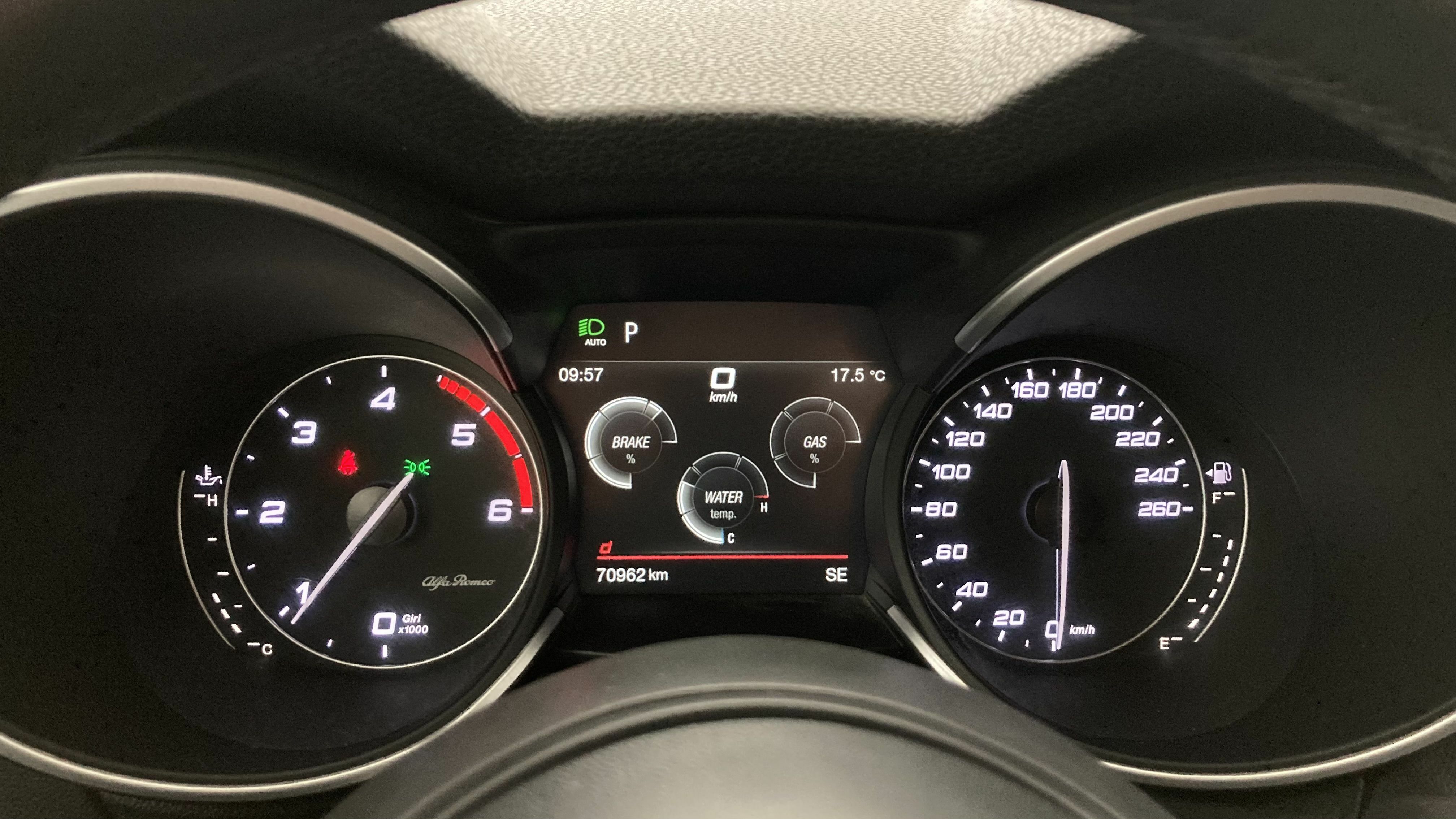 alfa romeo stelvio sprint 2.2 JTD 190 AWD CA 2022 silverstone grey 18