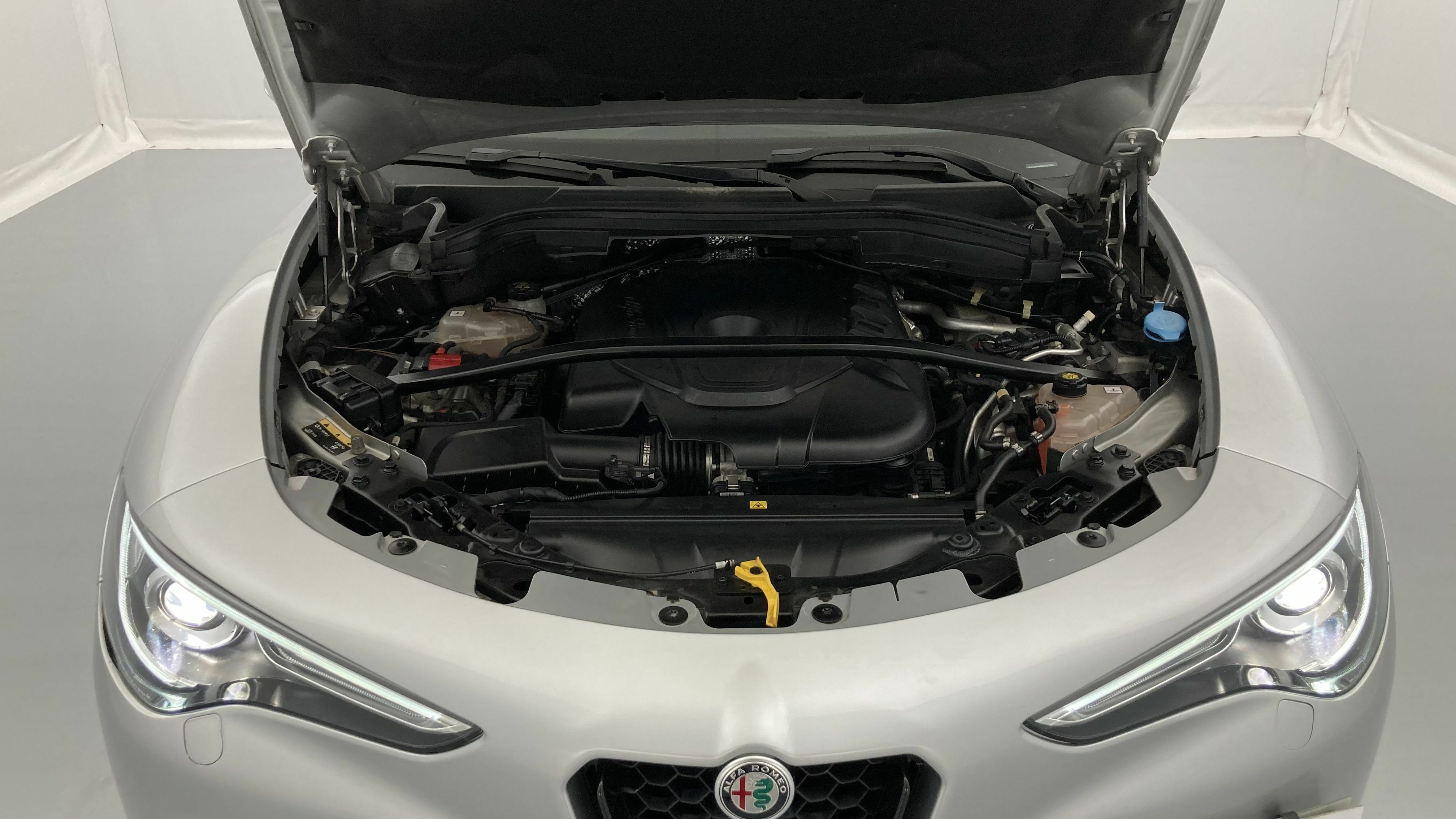 alfa romeo stelvio sprint 2.2 JTD 190 AWD CA 2022 silverstone grey 25