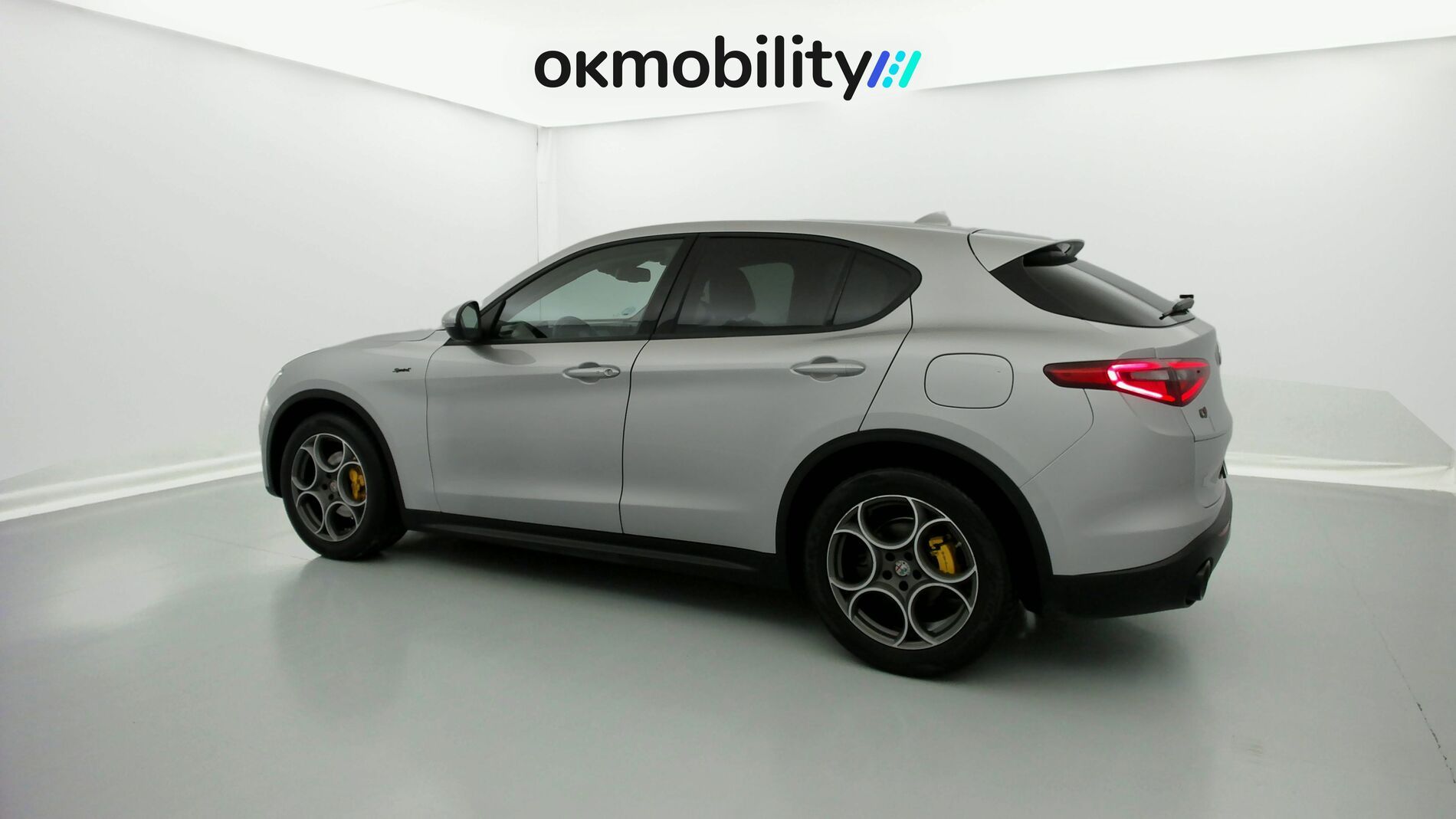 alfa romeo stelvio sprint 2.2 JTD 190 AWD CA 2022 silverstone grey 8