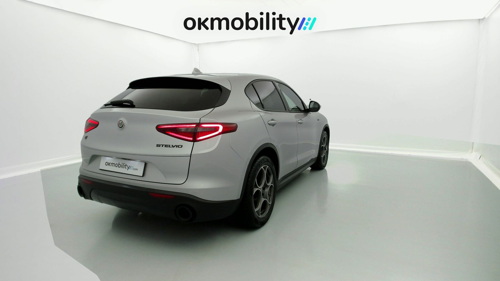 alfa romeo stelvio sprint 2.2 JTD 190 AWD CA 2022 silverstone grey 11