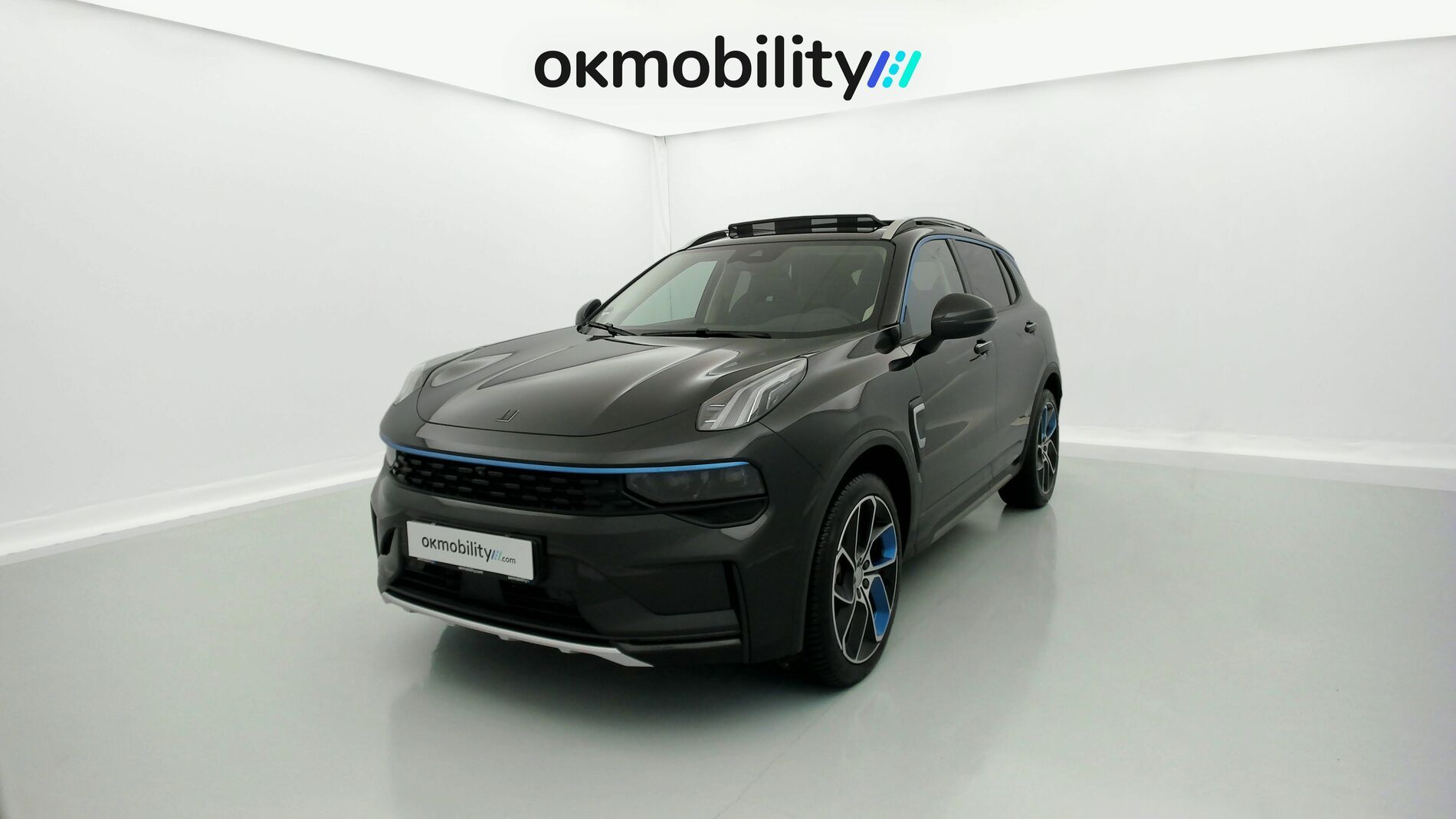 lynk&co 1 nv 1.5 PHEV 261 2022 black 1