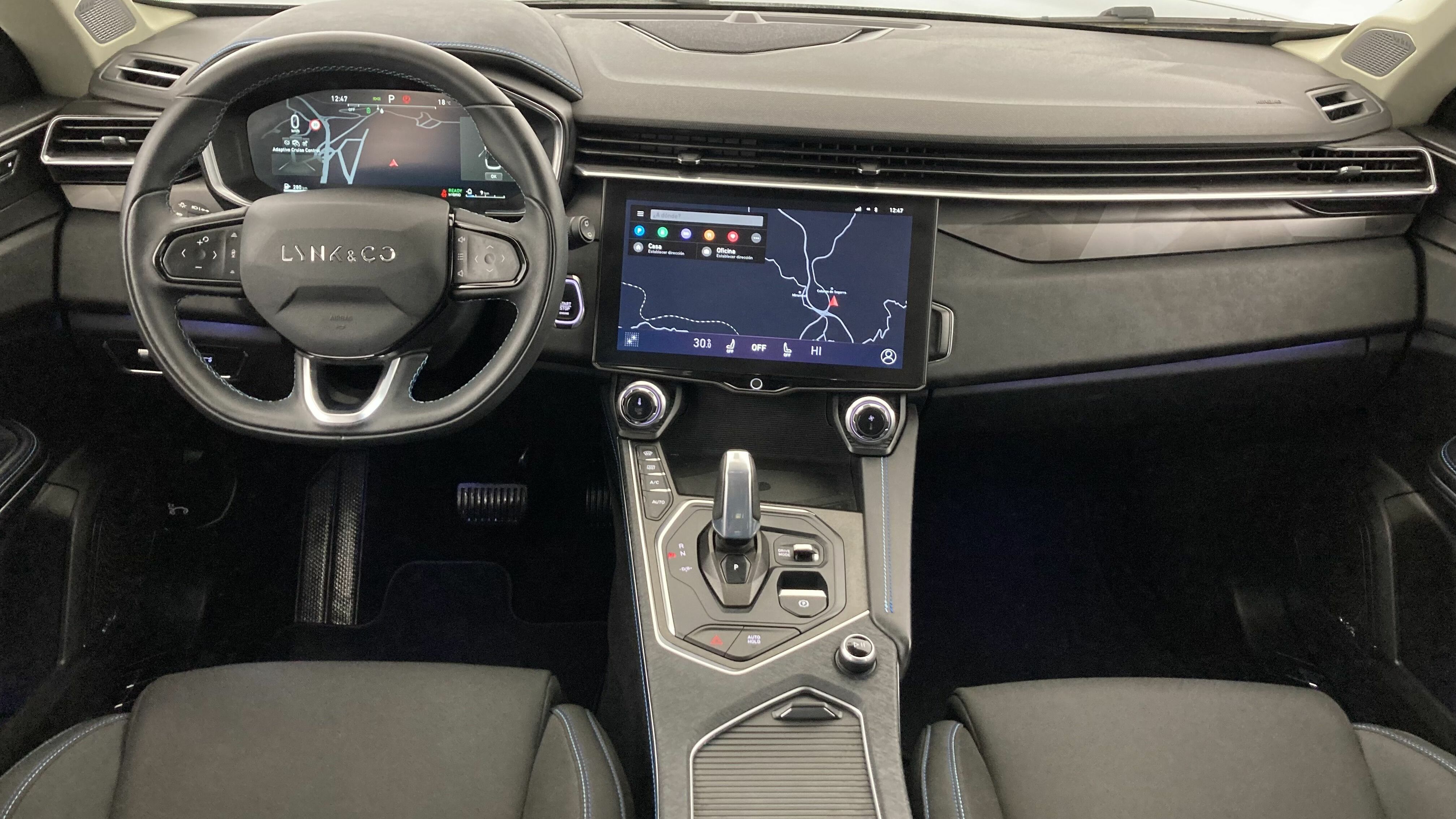 lynk&co 1 nv 1.5 PHEV 261 2022 black 17