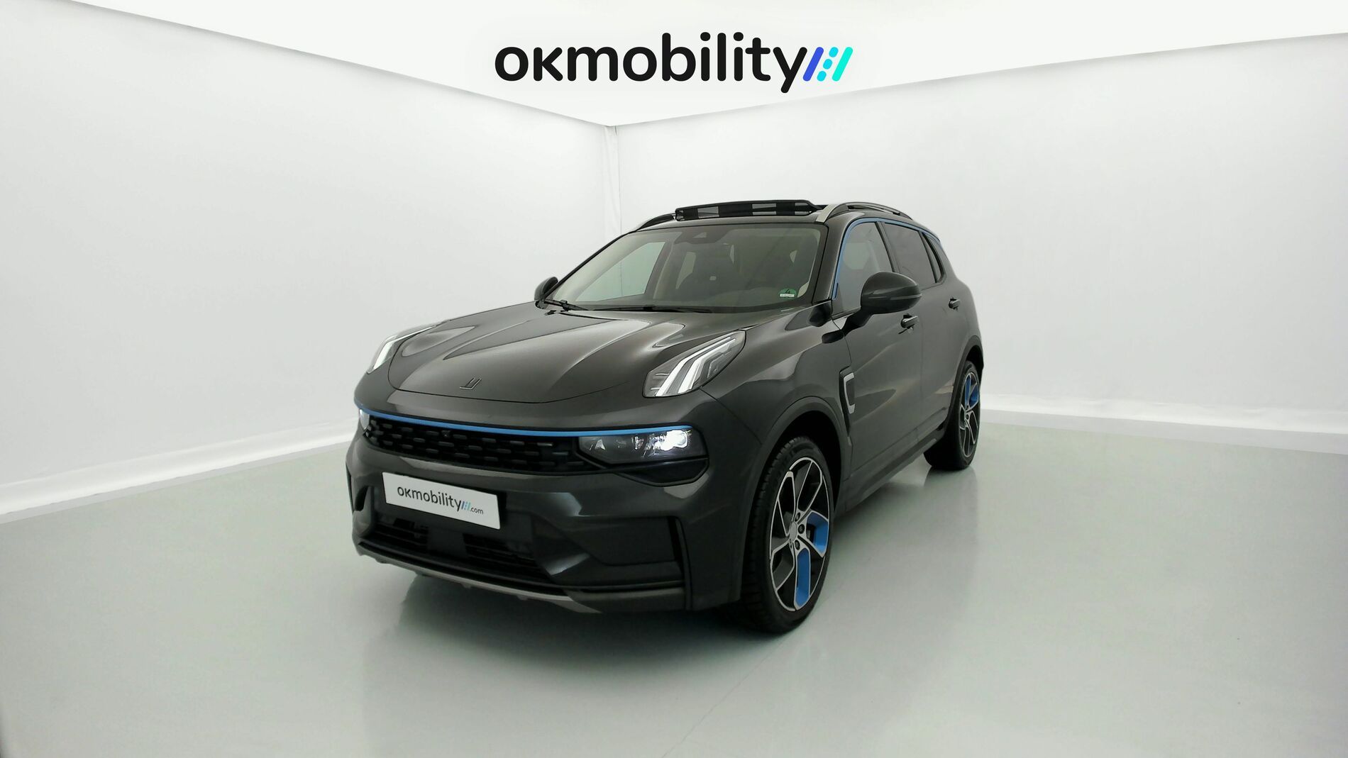 lynk&co 1 nv 1.5 PHEV 261 2022 black 1