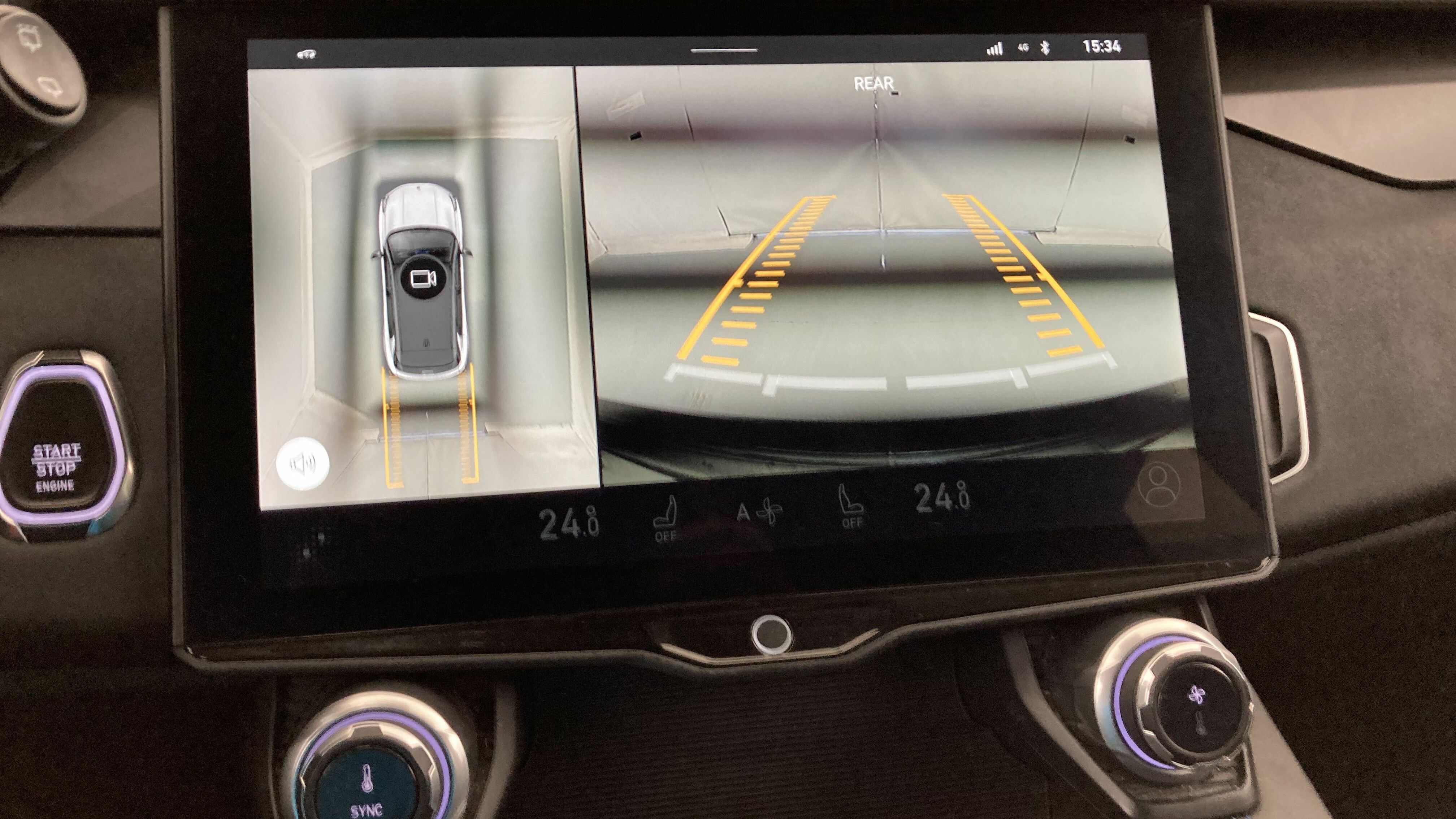 lynk&co 1 nv 1.5 PHEV 261 2022 black 20