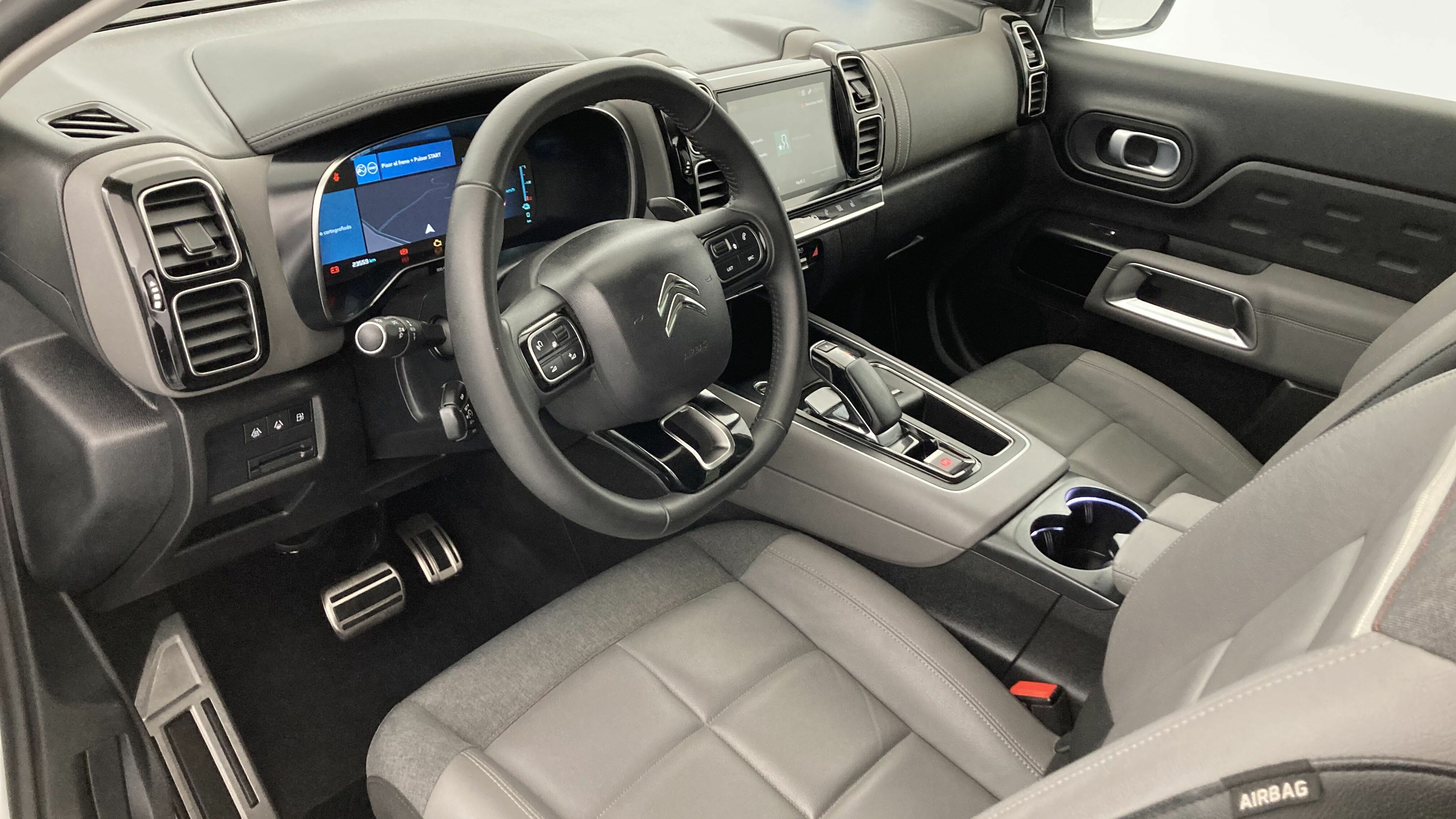 citroen c5 aircross shine 1.6 PURETECH HYBRID 225 E-EAT 2022 blanco nacarado / negro 13