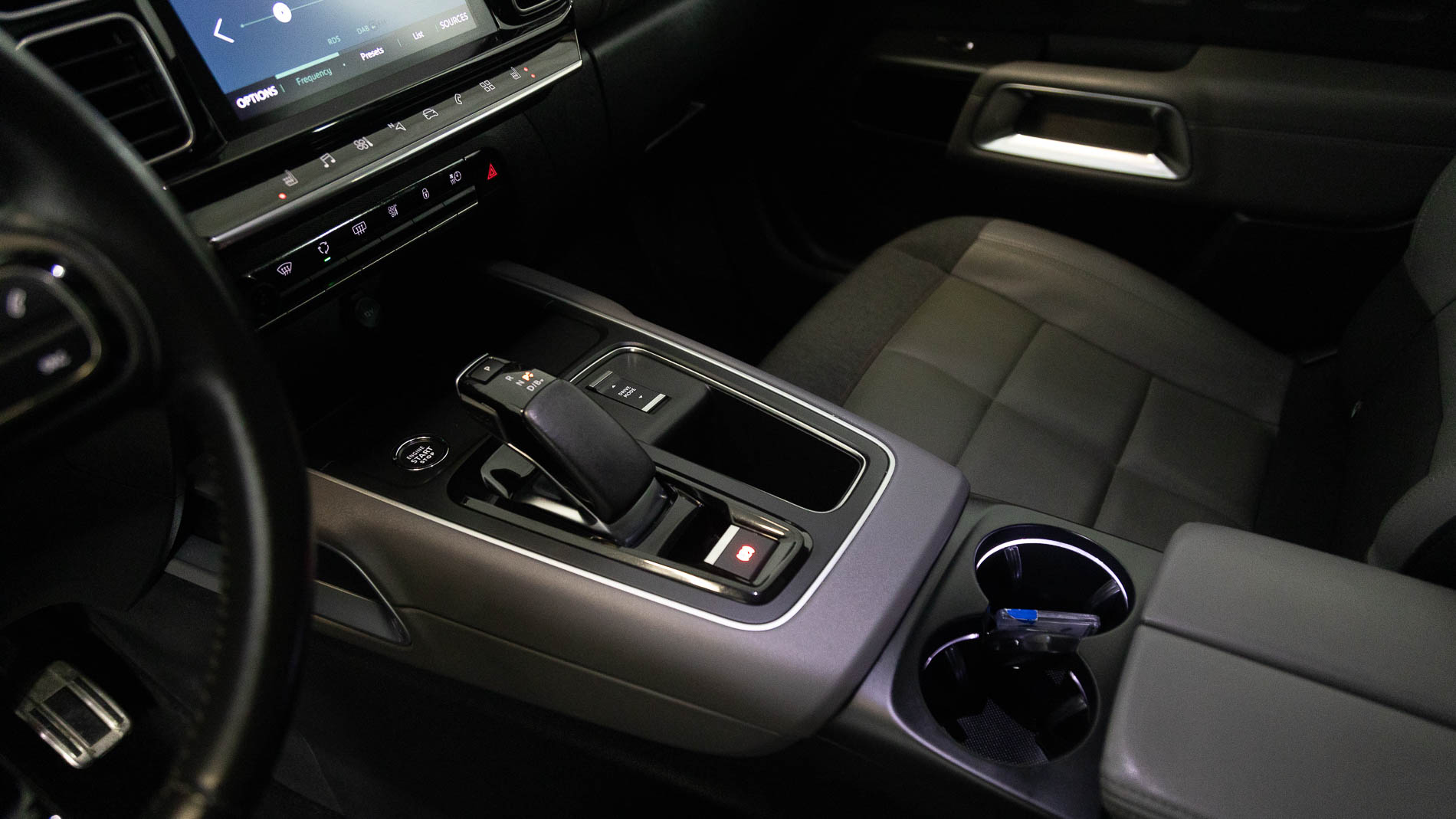 citroen c5 aircross shine 1.6 PURETECH HYBRID 225 E-EAT 2022 gris platino / negro 18