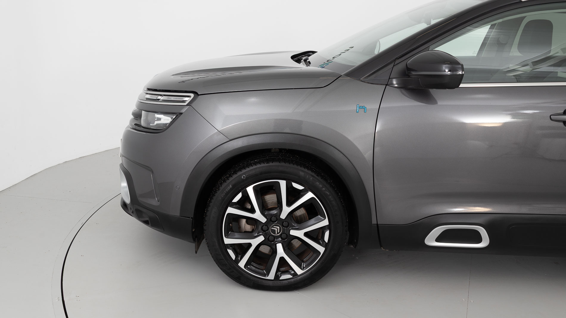 citroen c5 aircross shine 1.6 PURETECH HYBRID 225 E-EAT 2022 gris platino / negro 26