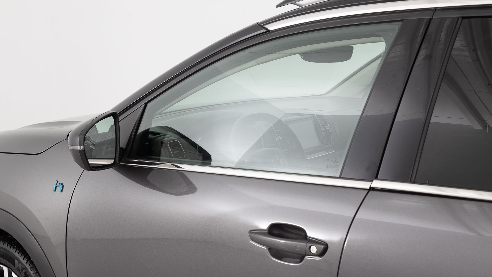 citroen c5 aircross shine 1.6 PURETECH HYBRID 225 E-EAT 2022 gris platino / negro 35