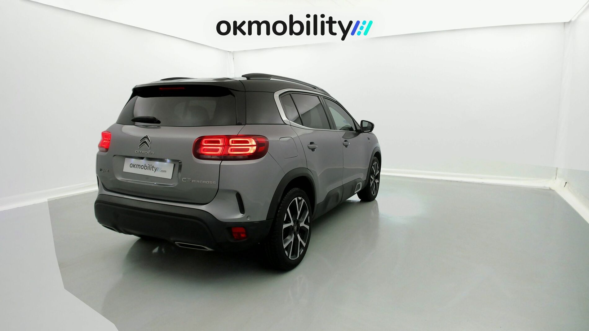 citroen c5 aircross shine 1.6 PURETECH HYBRID 225 E-EAT 2022 gris acier / negro 10