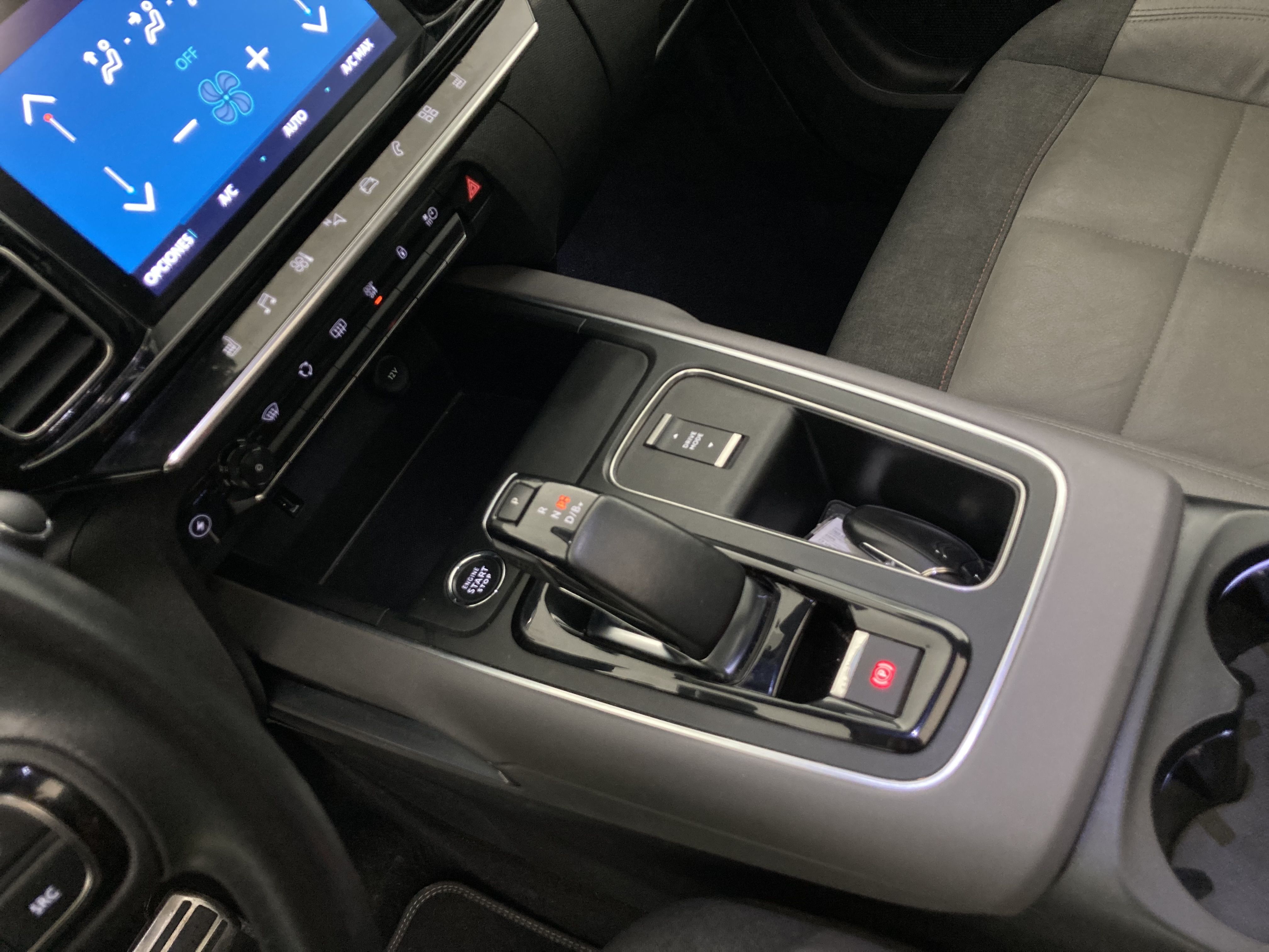 citroen c5 aircross shine 1.6 PURETECH HYBRID 225 E-EAT 2022 gris acier / negro 14