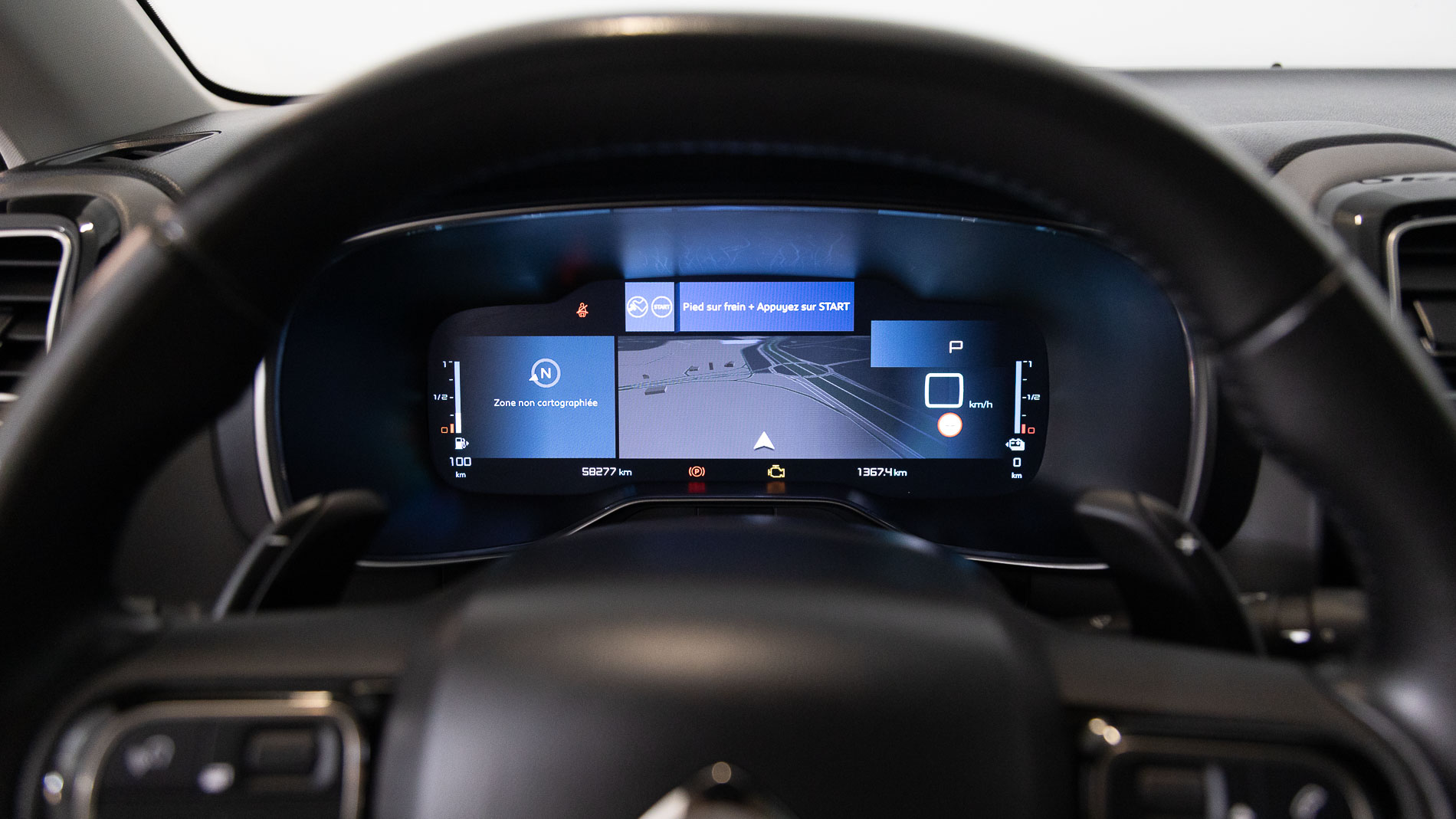 citroen c5 aircross shine 1.6 PURETECH HYBRID 225 E-EAT 2022 gris acier / negro 16